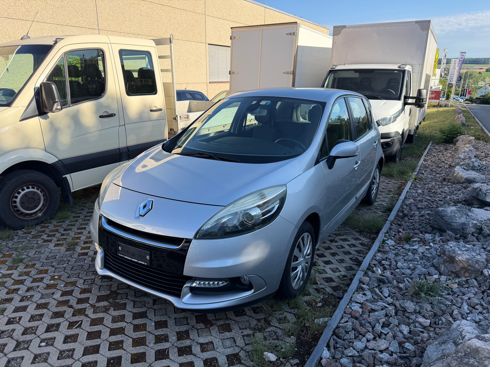 RENAULT Scénic 1.4 16V Turbo Privilège-image-5