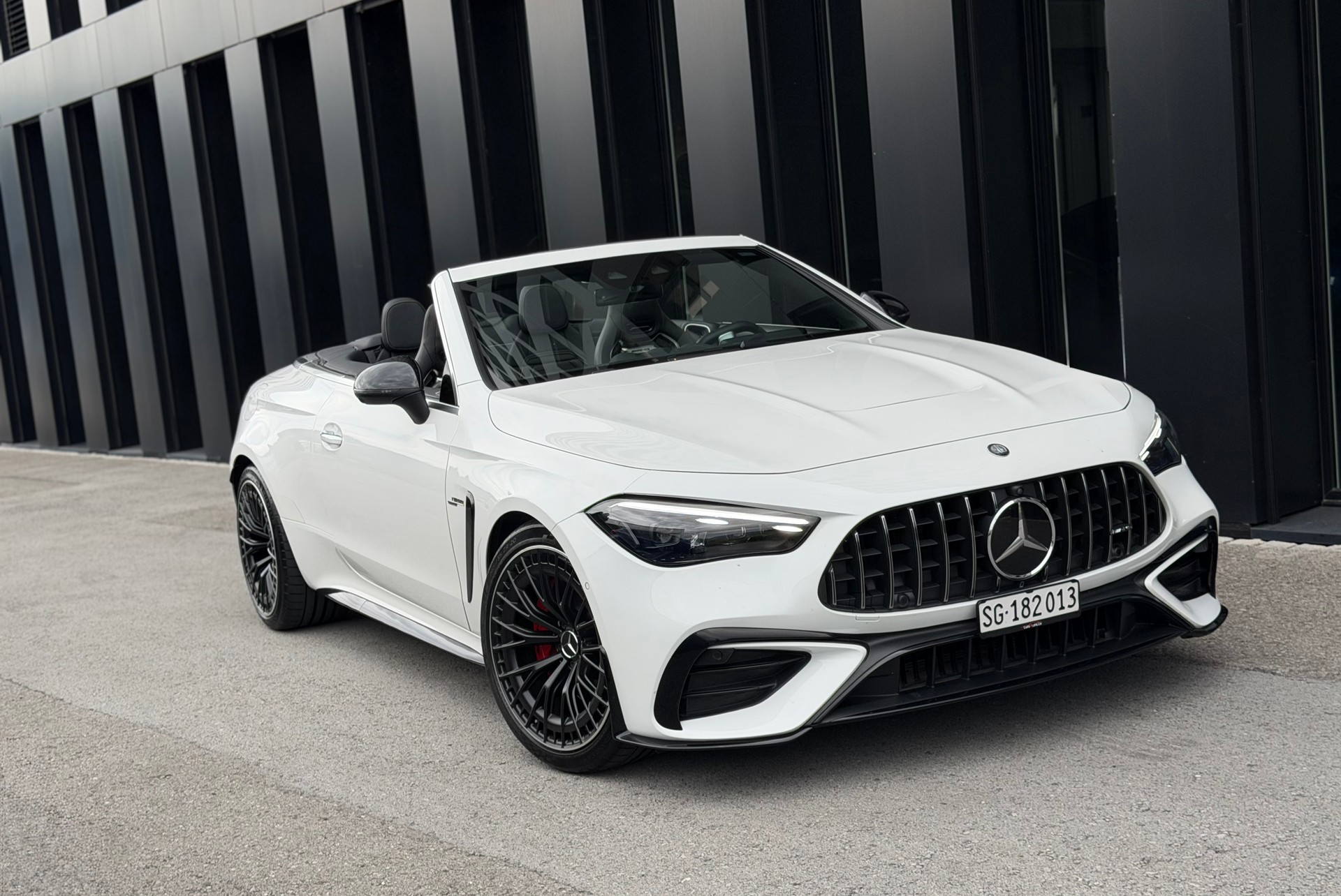 MERCEDES-BENZ CLE AMG 53 Cabrio 4Matic♦️AMG Performance Sitze*NP CHF 135`893.-♦️-image-3
