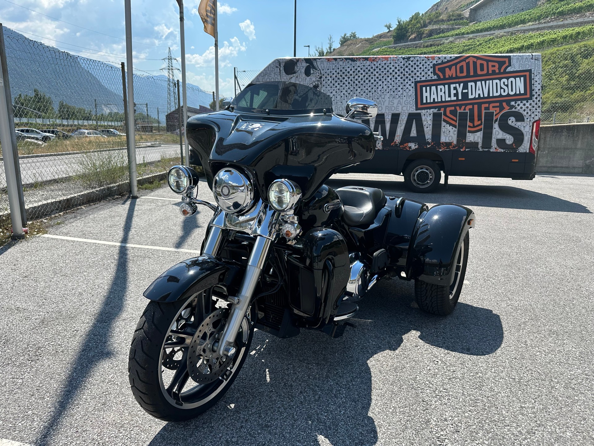 HARLEY-DAVIDSON FLRT Freewheeler-image-5