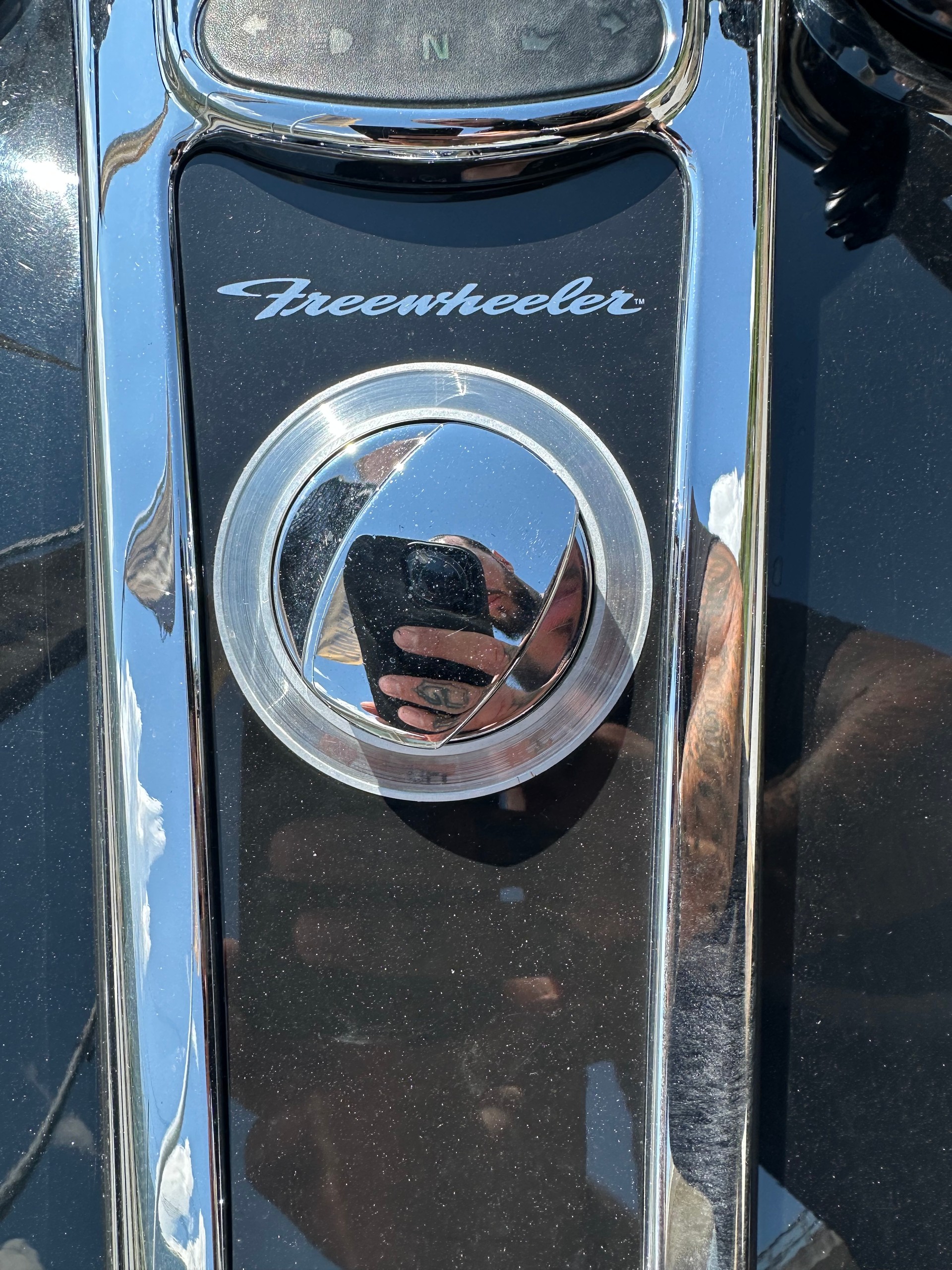 HARLEY-DAVIDSON FLRT Freewheeler-image-9