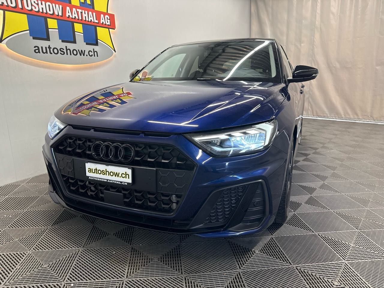 AUDI A1 Sportback 30 TFSI S Line Black Edition S-tronic-image-16