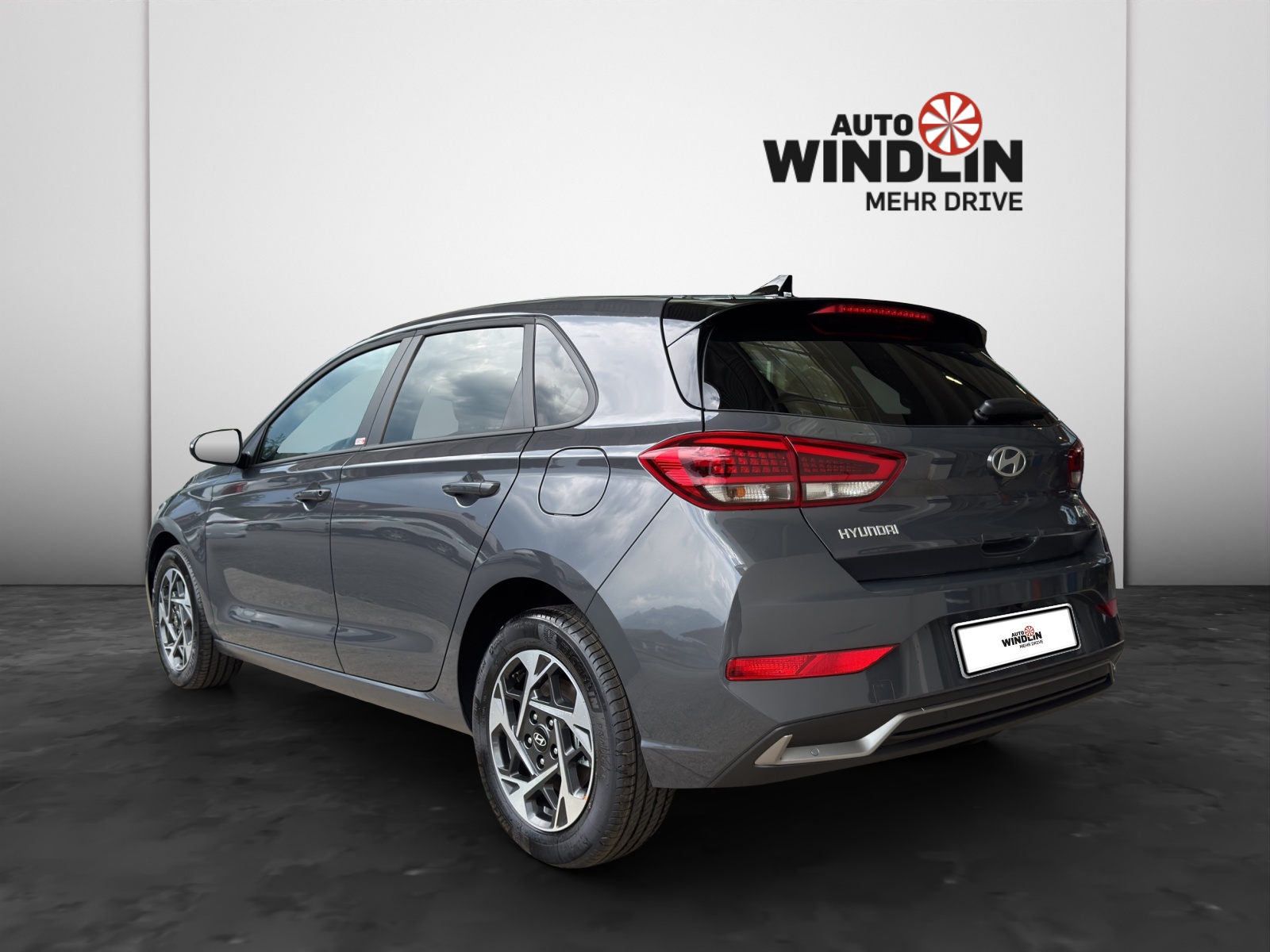 HYUNDAI i30 1.6 T-GDi Amplia-image-3