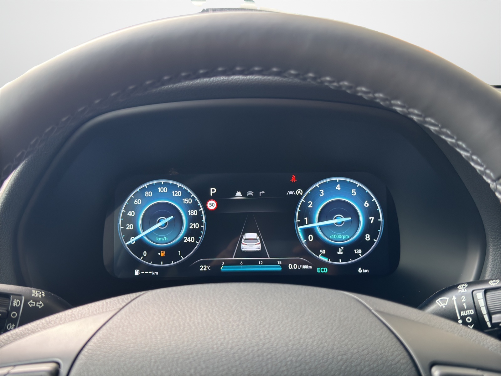 HYUNDAI i30 1.6 T-GDi Amplia-image-8