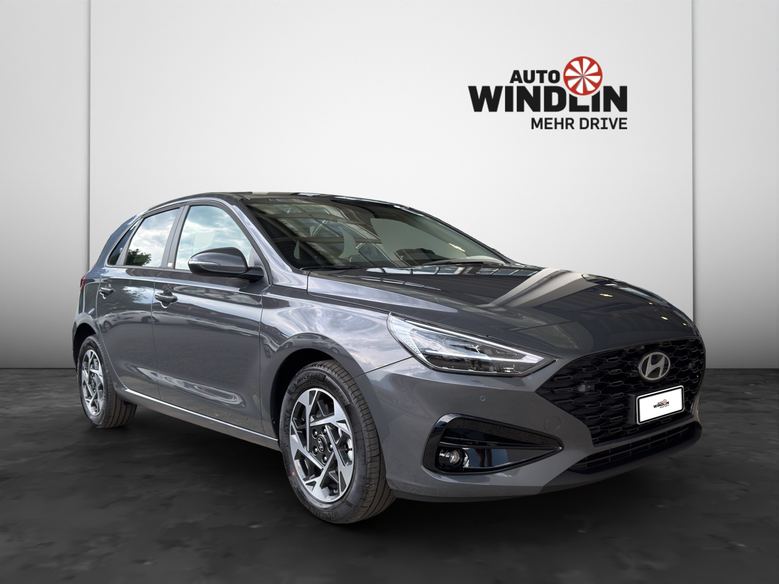 HYUNDAI i30 1.6 T-GDi Amplia-image-0