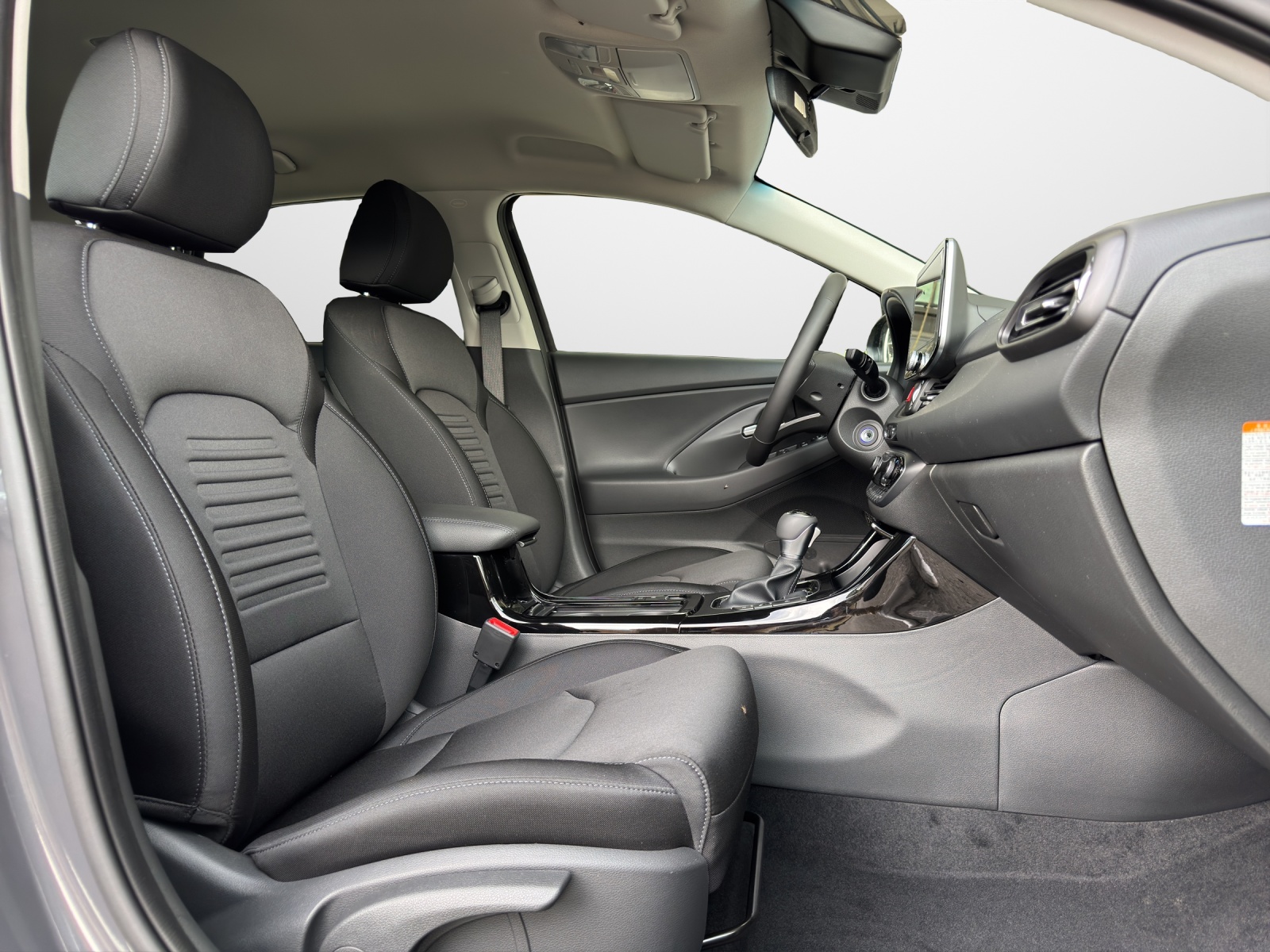 HYUNDAI i30 1.6 T-GDi Amplia-image-6