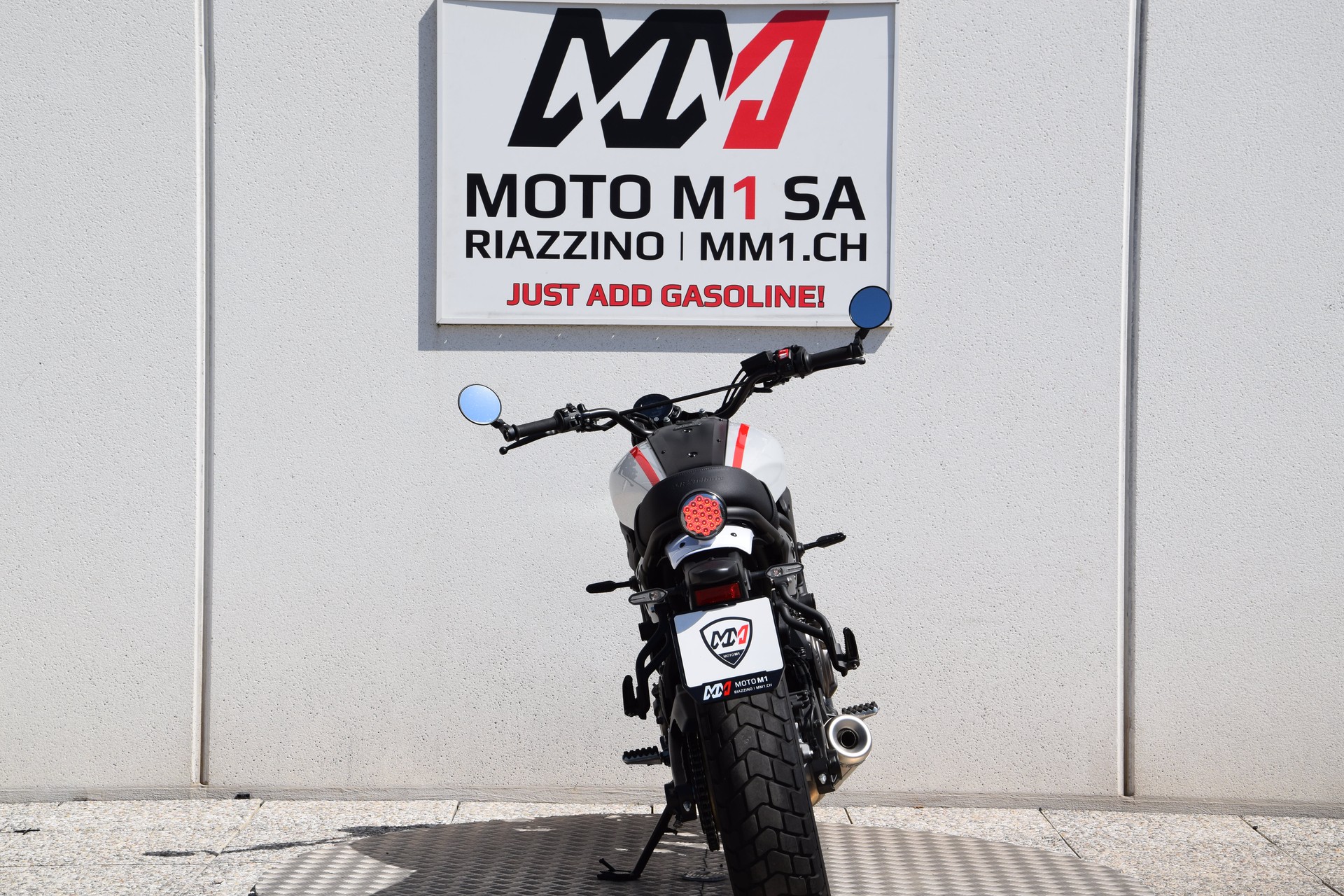 YAMAHA XSR 700 XTribute-image-6