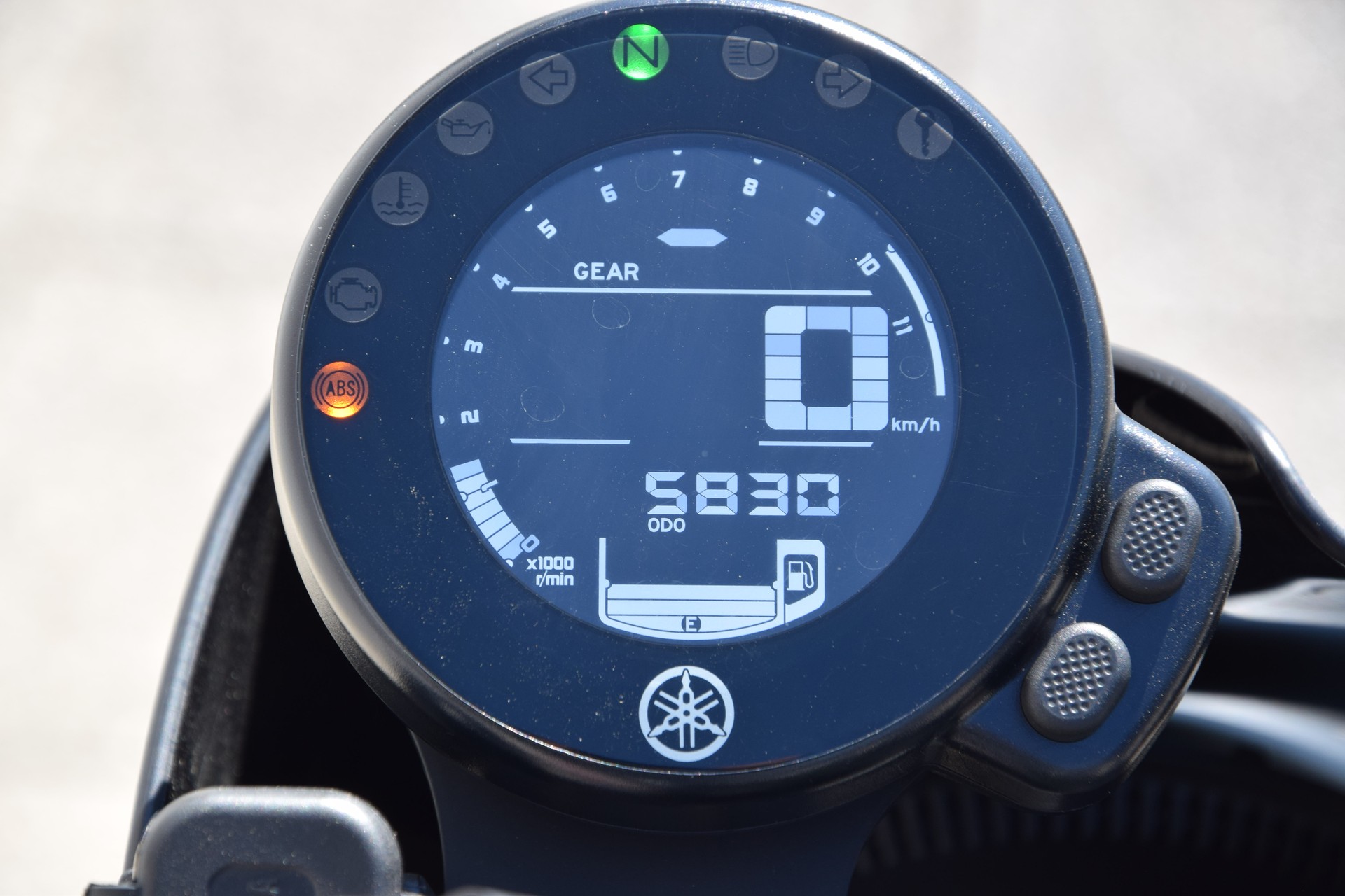 YAMAHA XSR 700 XTribute-image-11