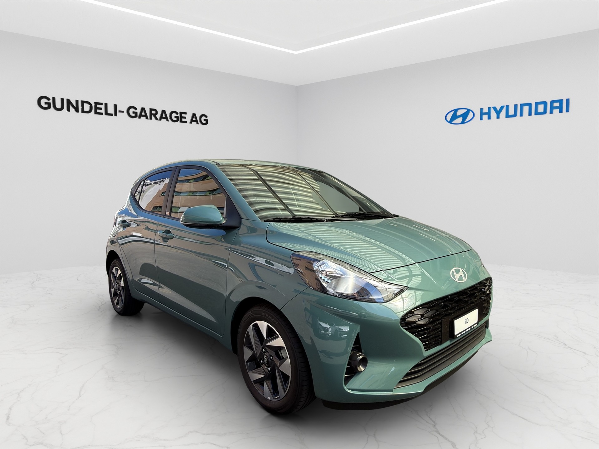 HYUNDAI i10 1.2 Amplia Aut.-image-5