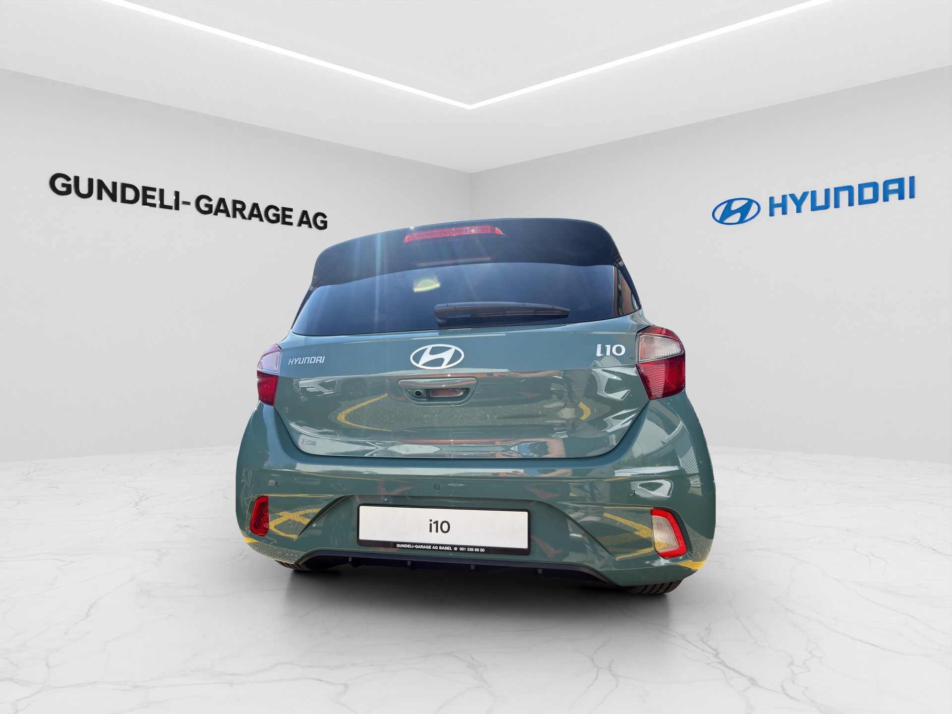 HYUNDAI i10 1.2 Amplia Aut.-image-2