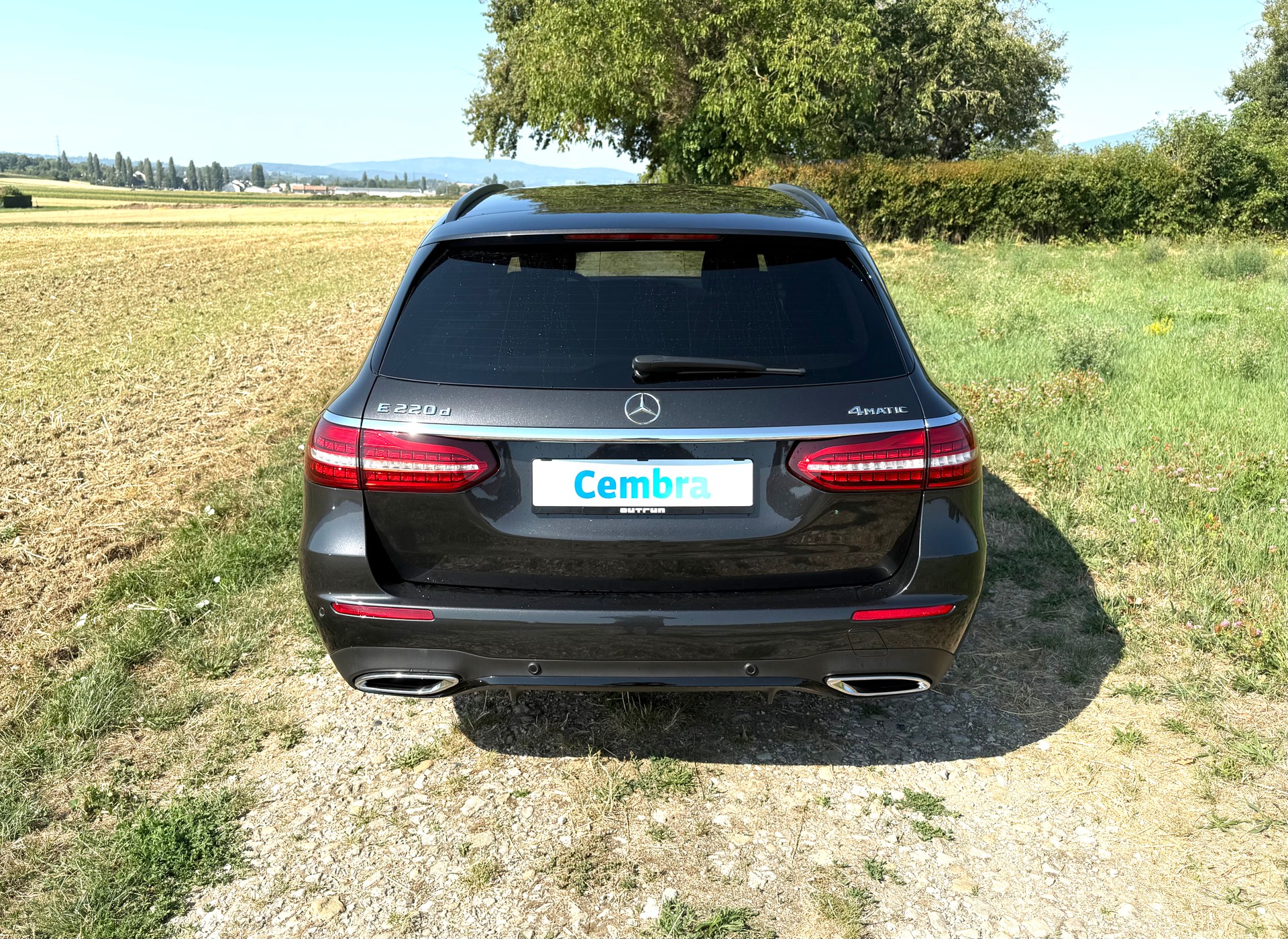 MERCEDES-BENZ E 220 d T 4Matic AMG Line 9G-Tronic-image-4
