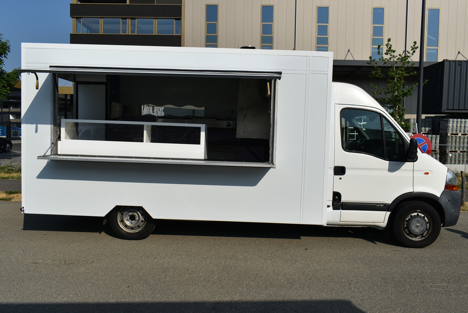 RENAULT Master T35 2.5dCi Pizza-image-0