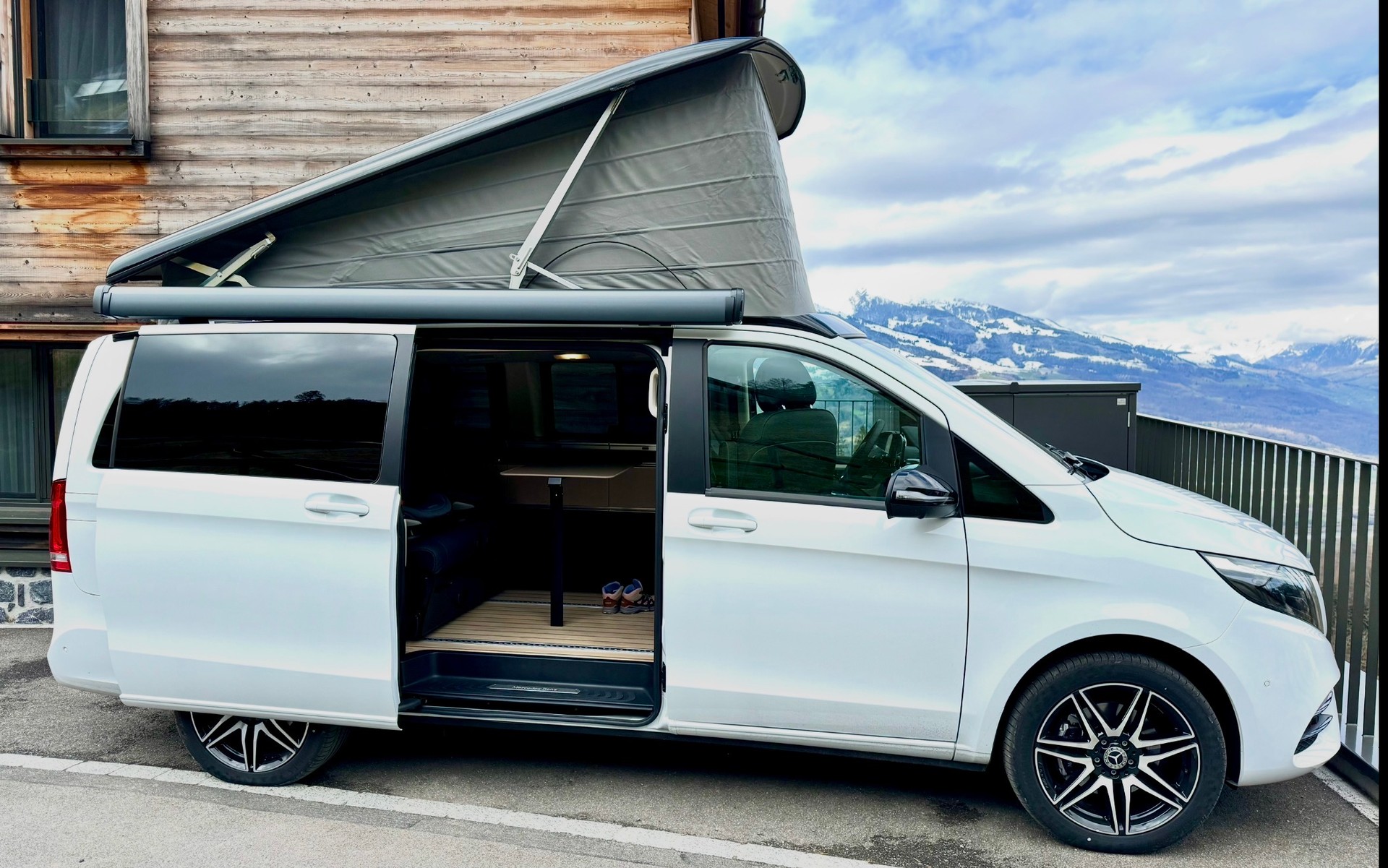 MERCEDES-BENZ Marco Polo-image-1