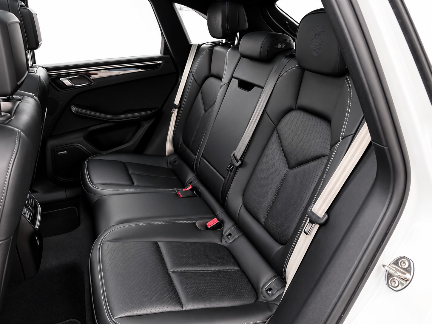 PORSCHE Macan 2.9 V6 S * CH FAHRZEUG *-image-12