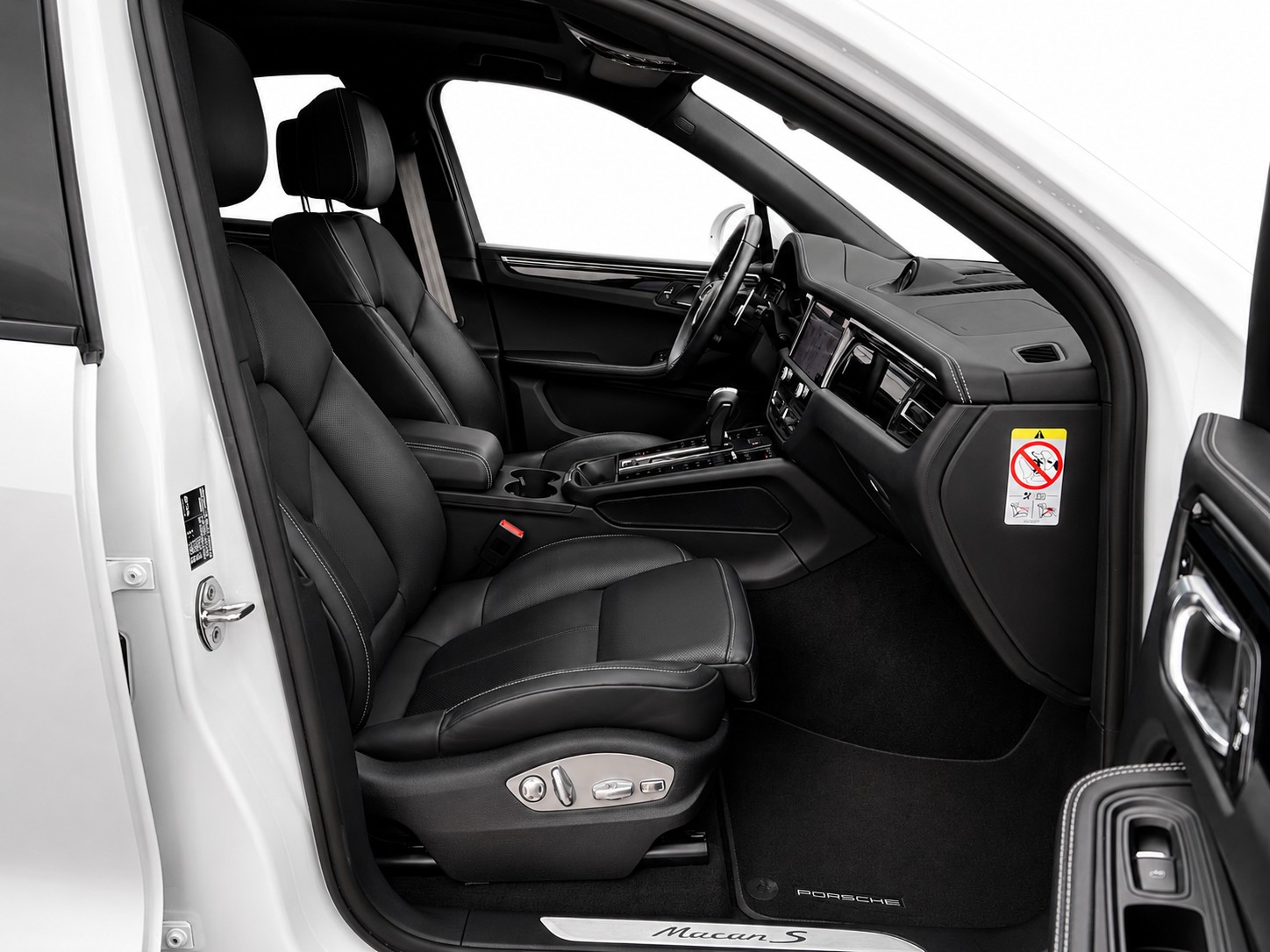 PORSCHE Macan 2.9 V6 S * CH FAHRZEUG *-image-8