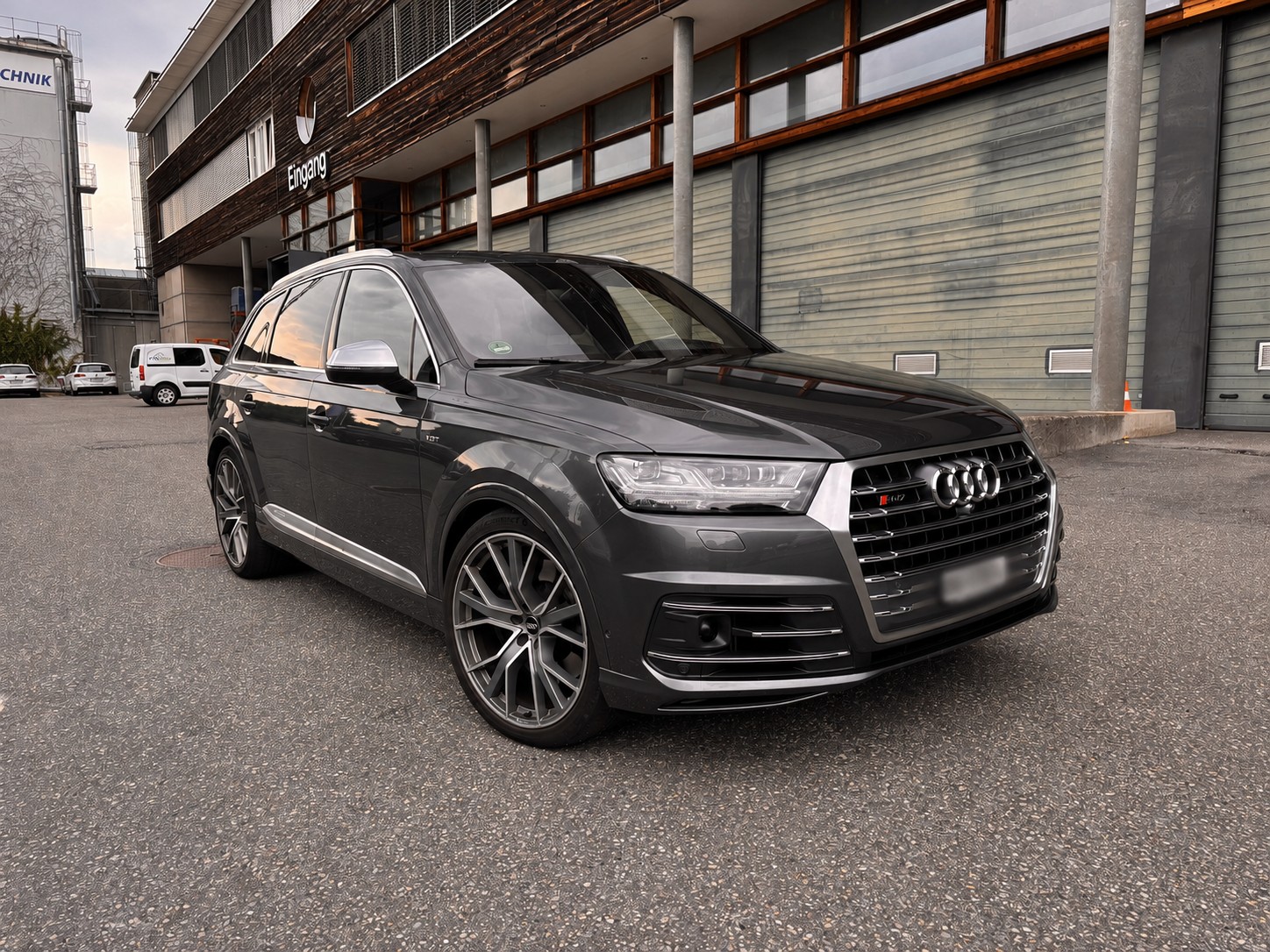 AUDI 4.0 V8 TDI quattro T-Tronic-image-1