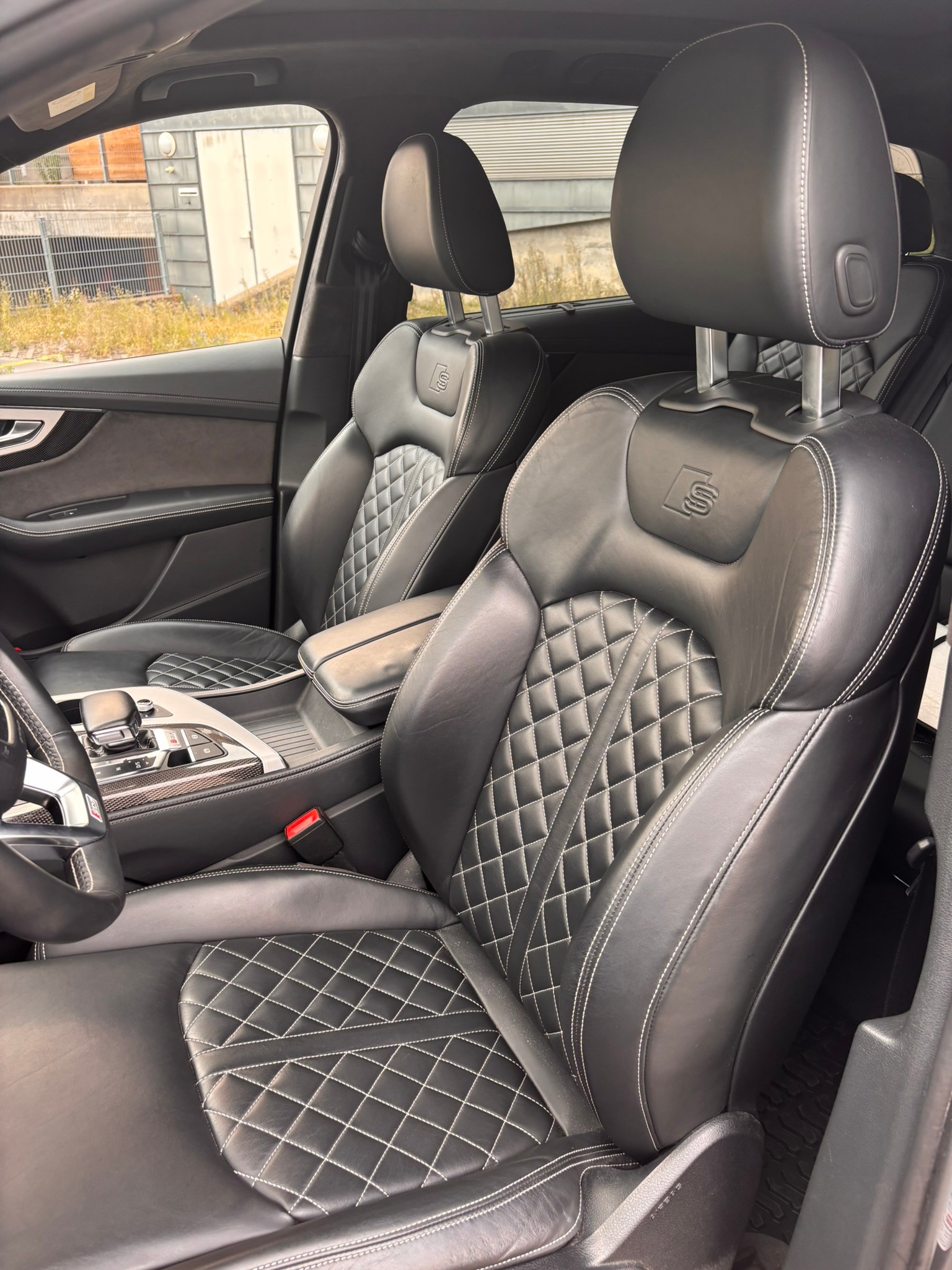 AUDI 4.0 V8 TDI quattro T-Tronic-image-4