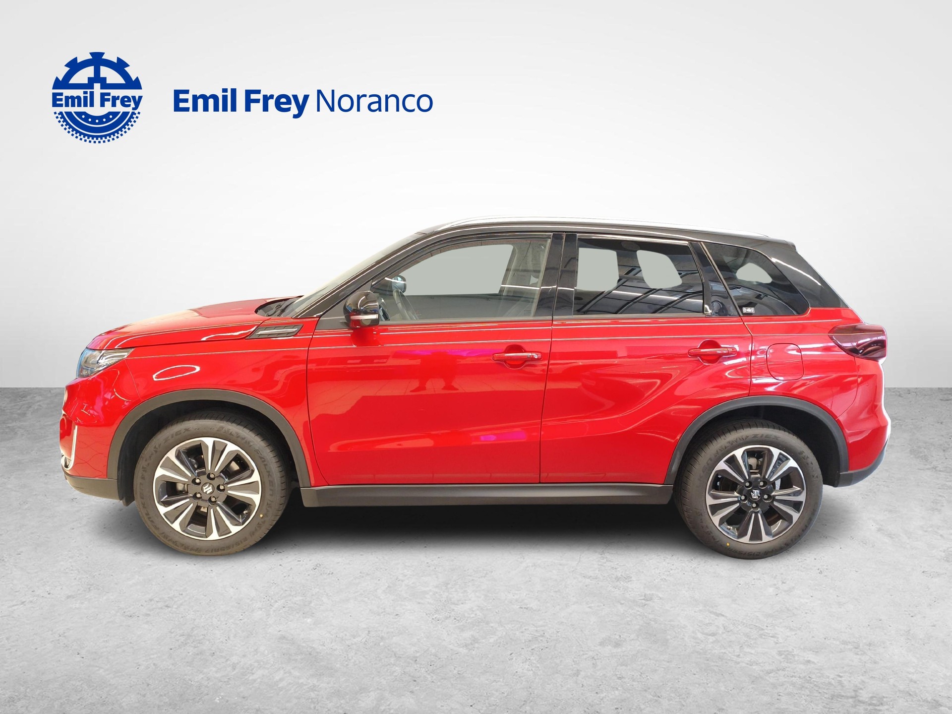 SUZUKI Vitara 1.5 Compact Top Hybrid 4x4 + Ruote invernali incluse-image-1