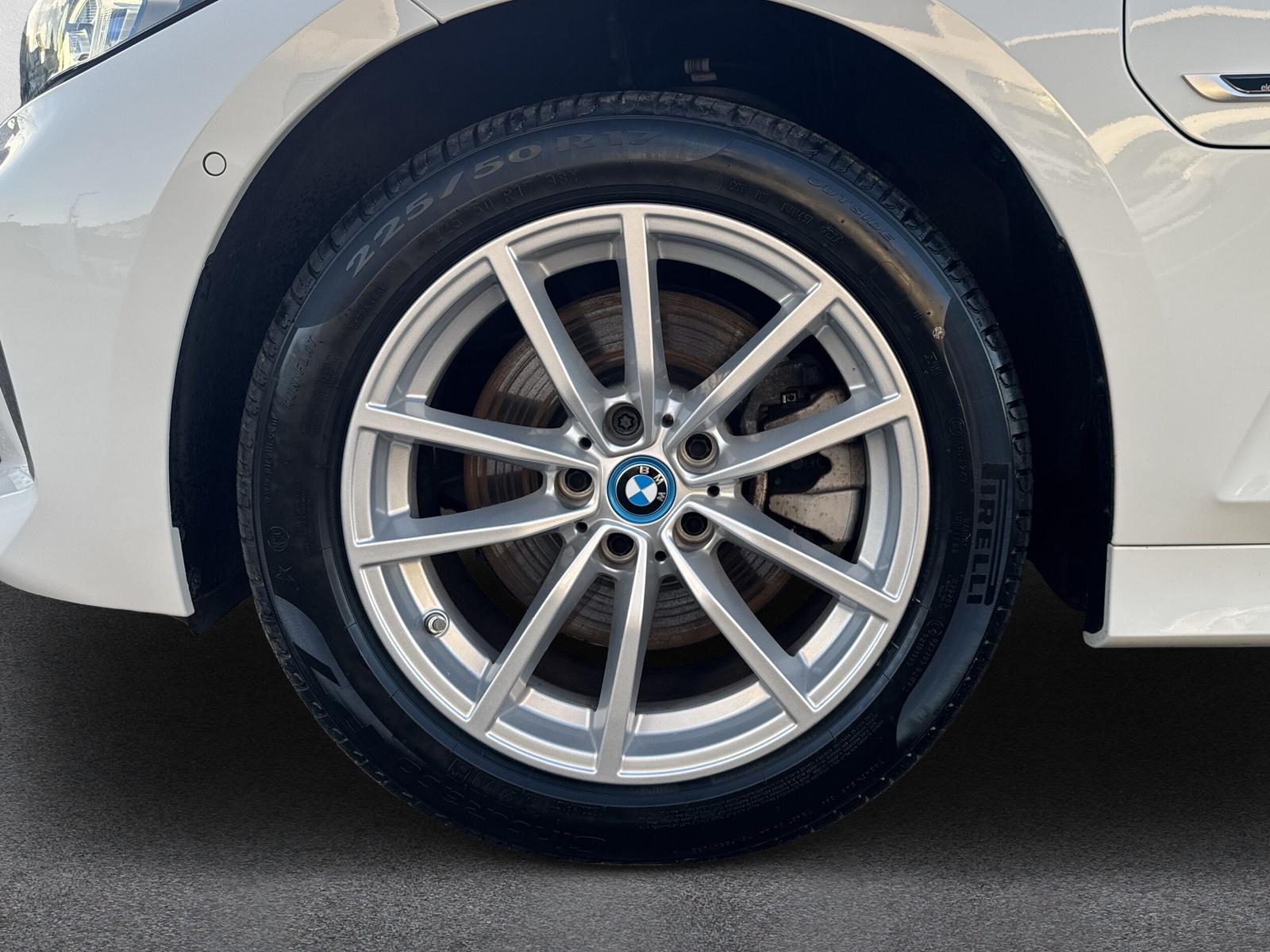 BMW 330e xDrive Touring G21 (CH) AHK-image-9