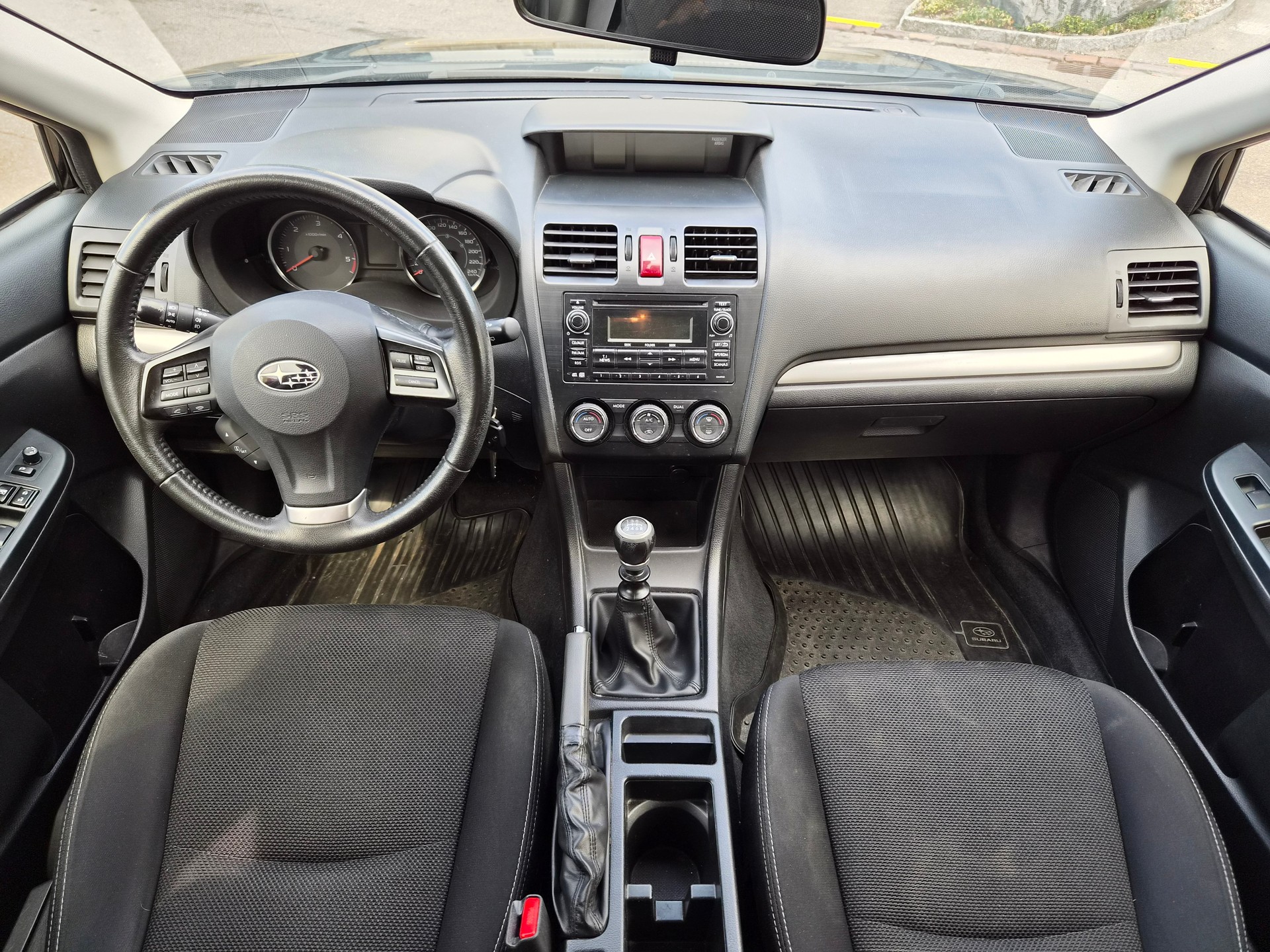 SUBARU XV 2.0D Swiss Three AWD-image-10