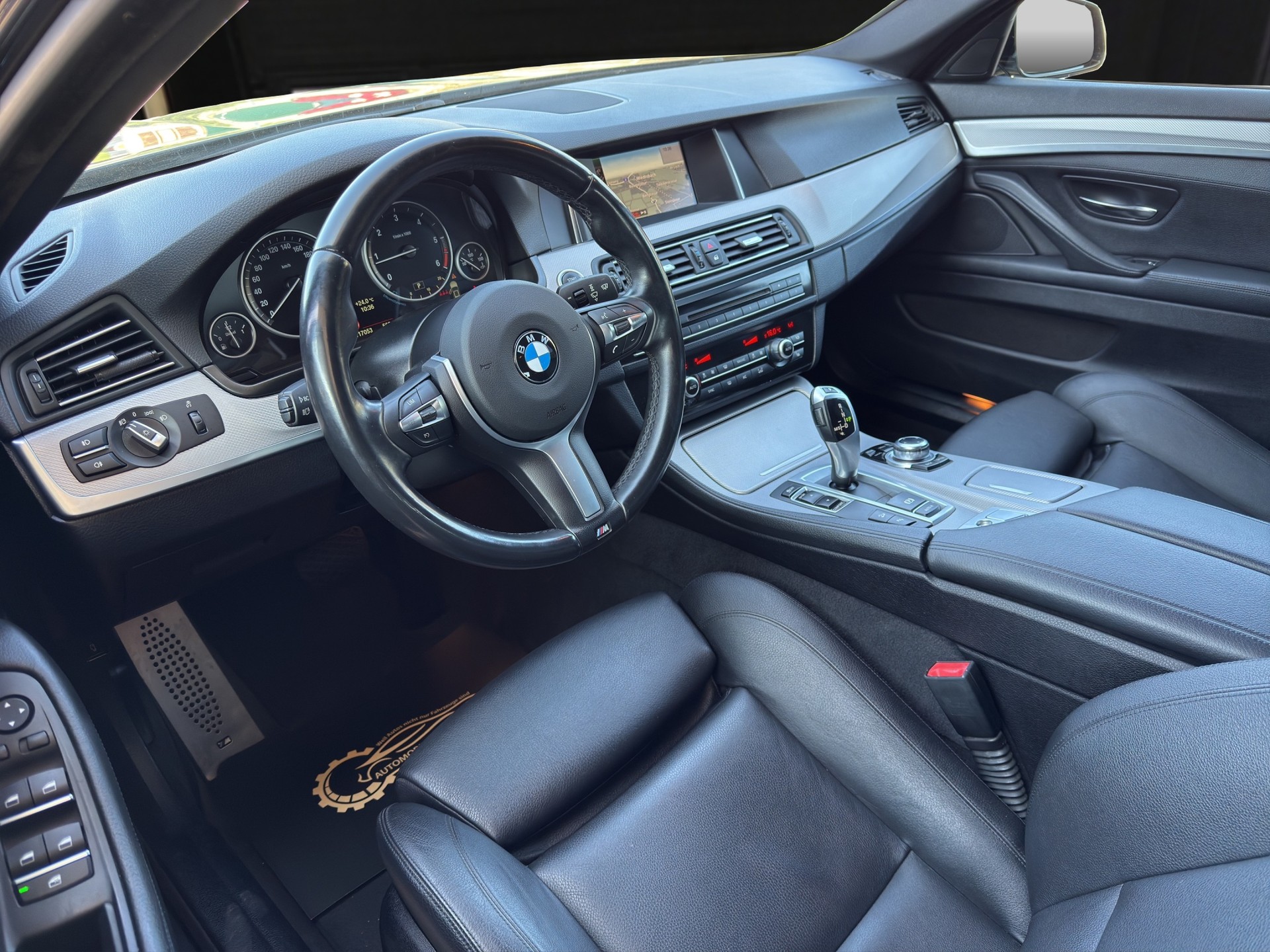 BMW 525d Touring xDrive Steptronic M Paket-image-8