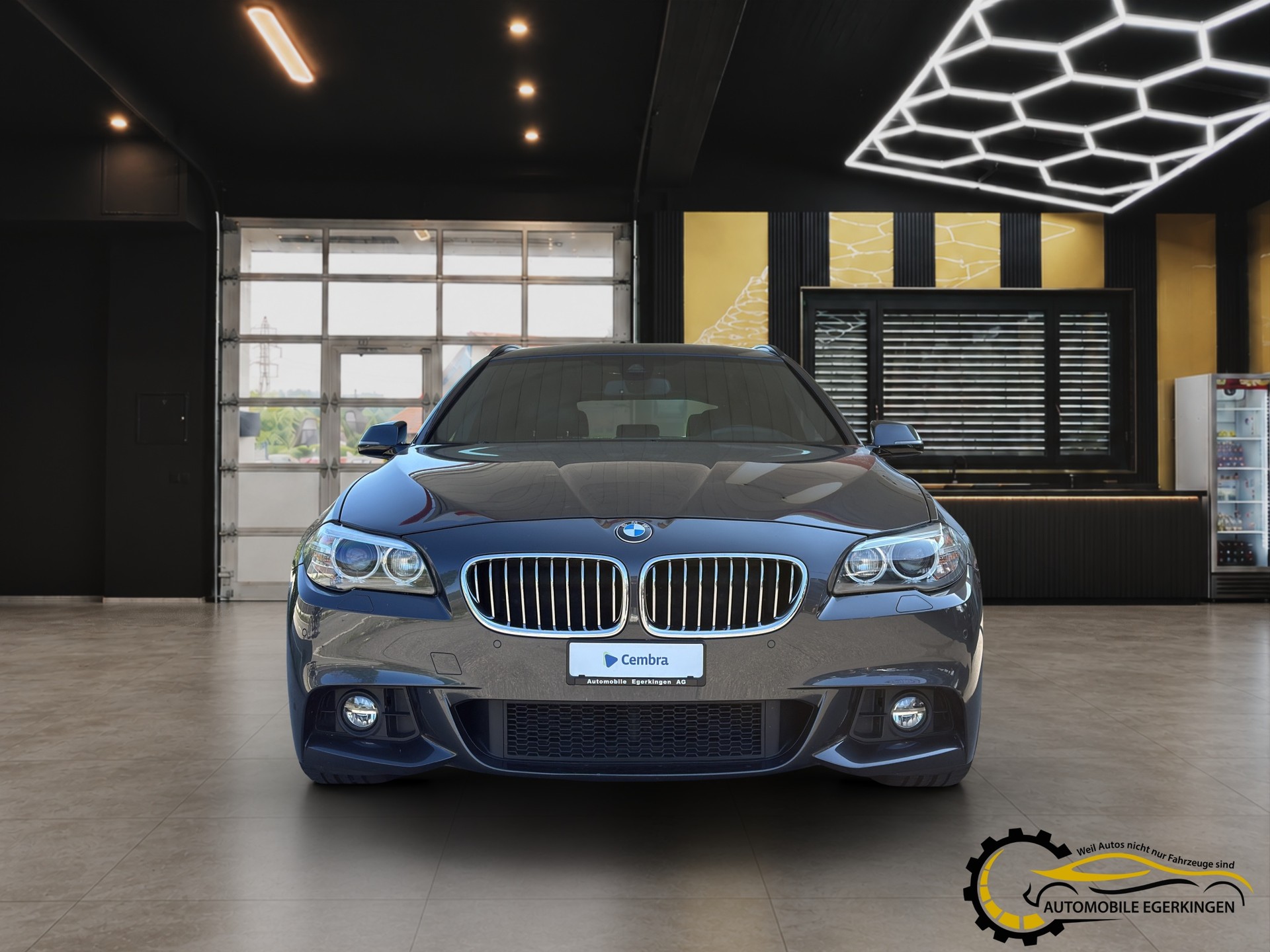 BMW 525d Touring xDrive Steptronic M Paket-image-1