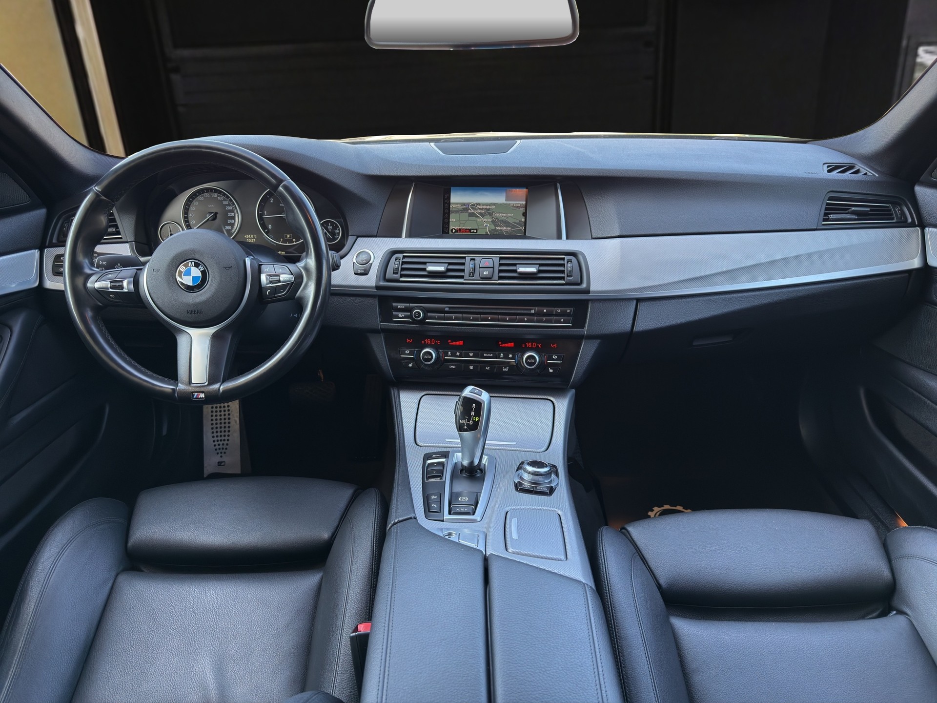 BMW 525d Touring xDrive Steptronic M Paket-image-10
