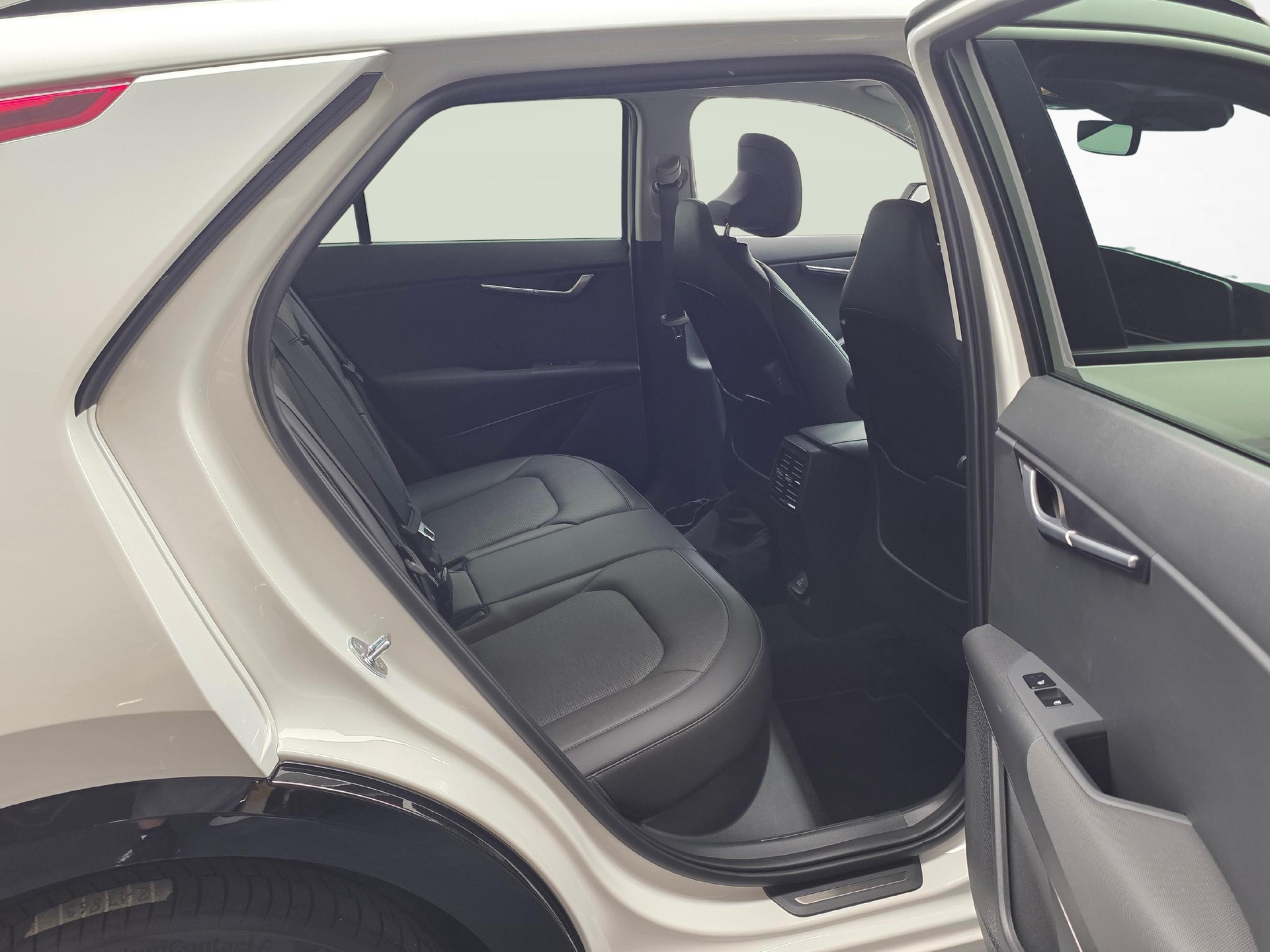 KIA Niro 1.6 GDi Plug-in Hybrid Style-image-10