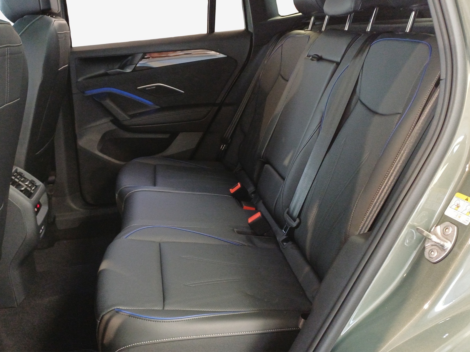 VW Tiguan 2.0 TSI DSG R-Line 4Motion-image-11