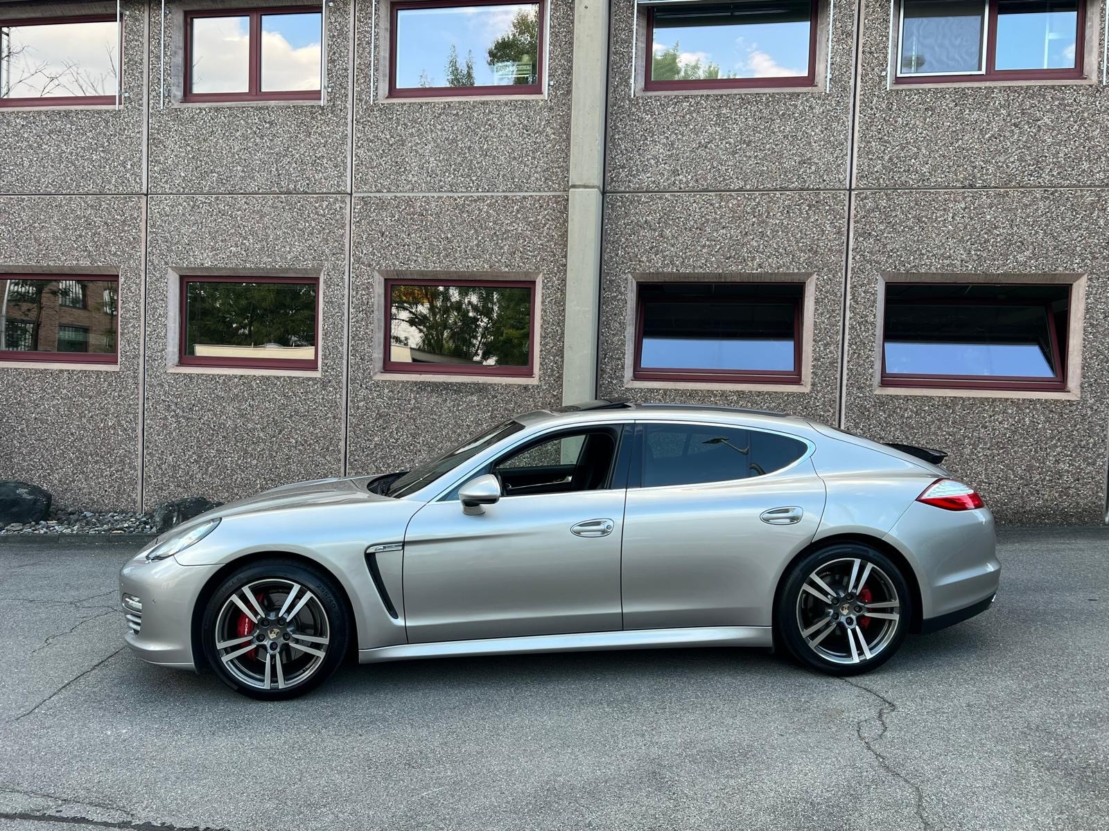 PORSCHE Panamera 4S 4.8 PDK-image-3