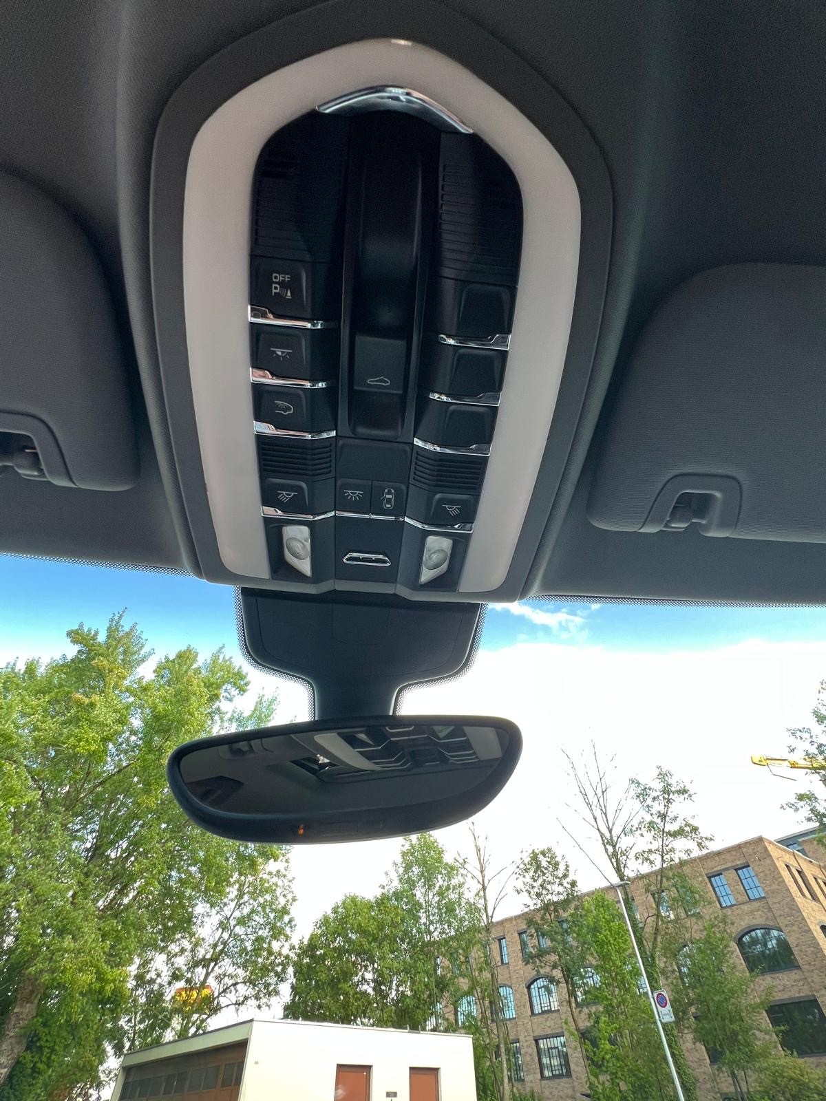PORSCHE Panamera 4S 4.8 PDK-image-16