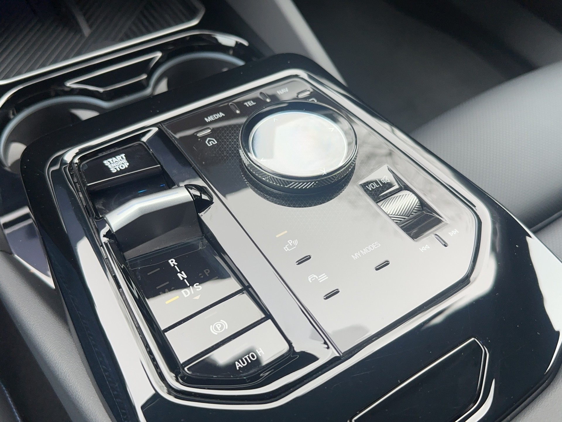 BMW 520d xDrive 48V M Sport 4x4-image-19