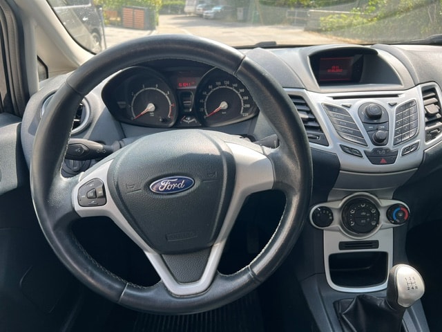 FORD Fiesta 1.25 16V Ambiente-image-9