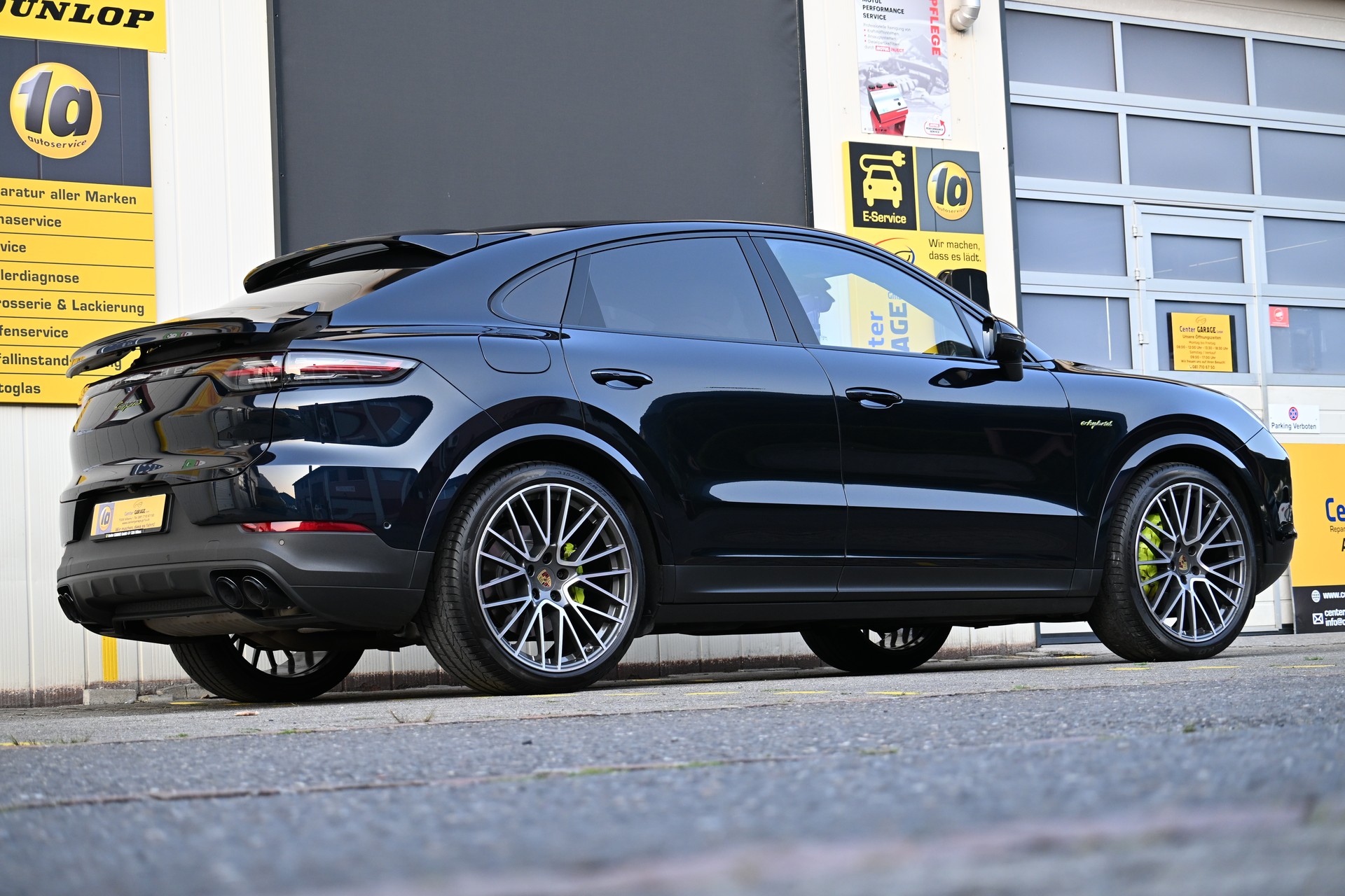 PORSCHE Cayenne Coupé E-Hybrid Platinum Edition-image-6