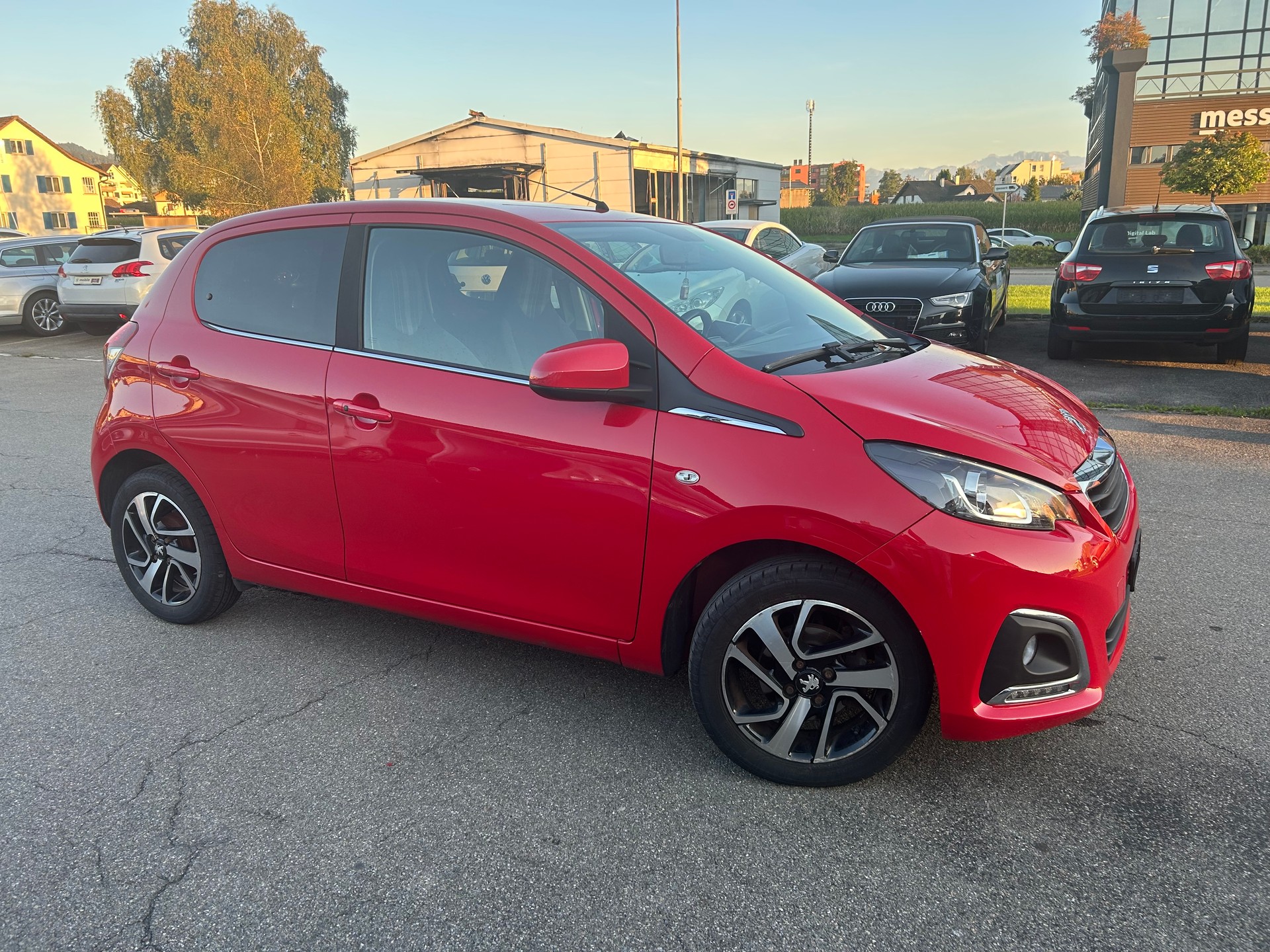 PEUGEOT 108 1.0 VTi Style Top ETG-image-4