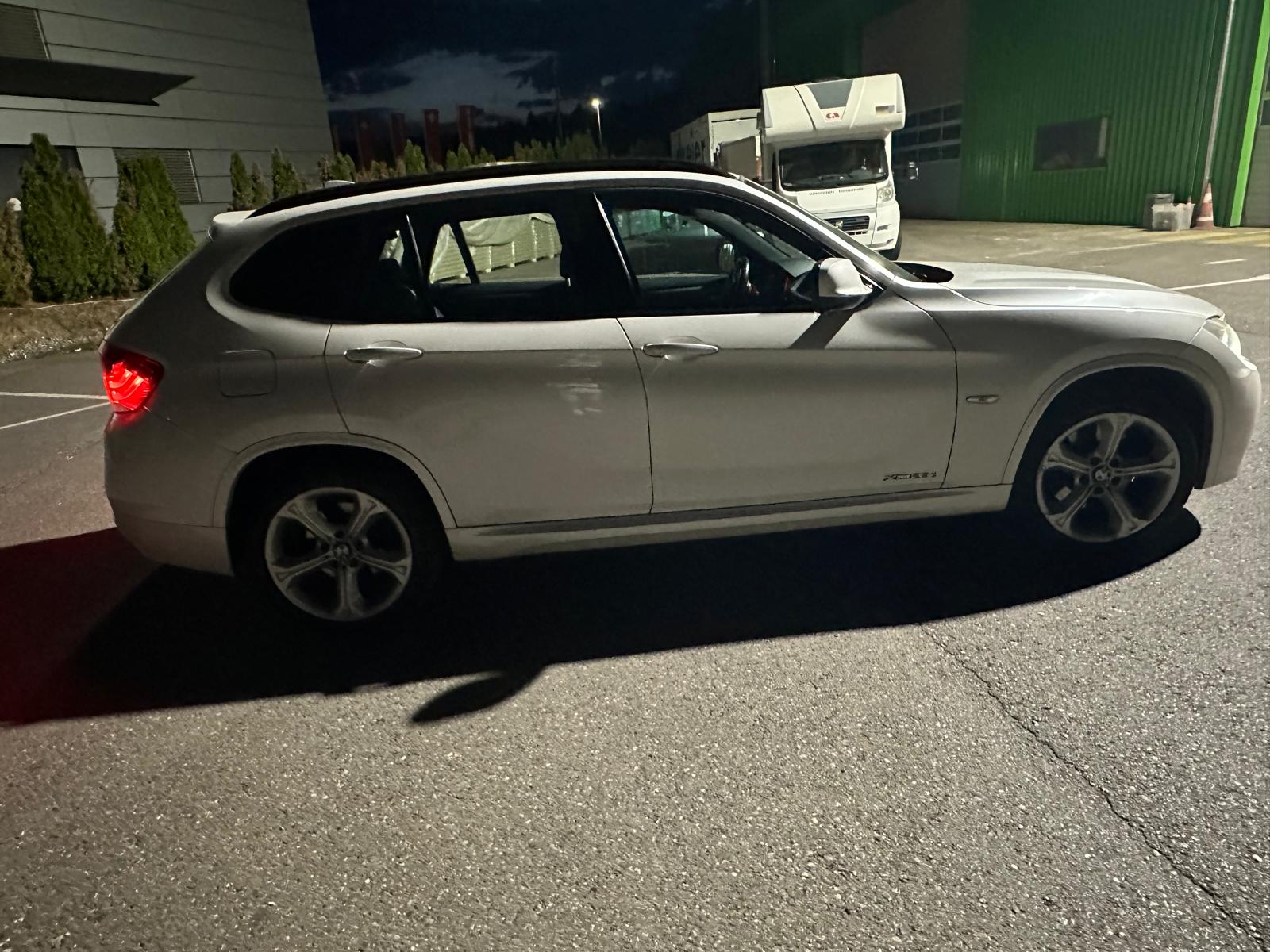 BMW X1 xDrive 23d Steptronic-image-5