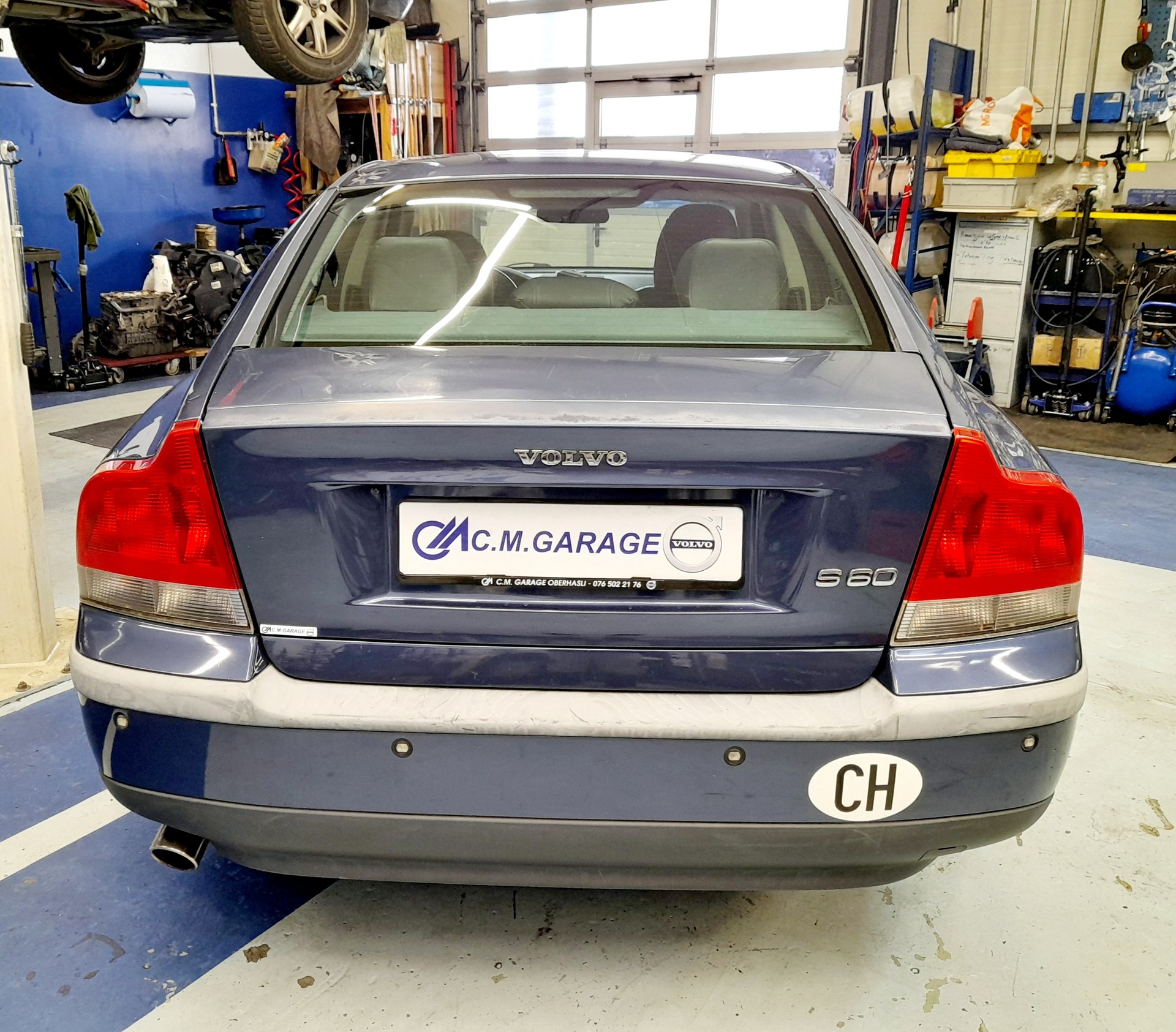 VOLVO S60 2.4T-image-4