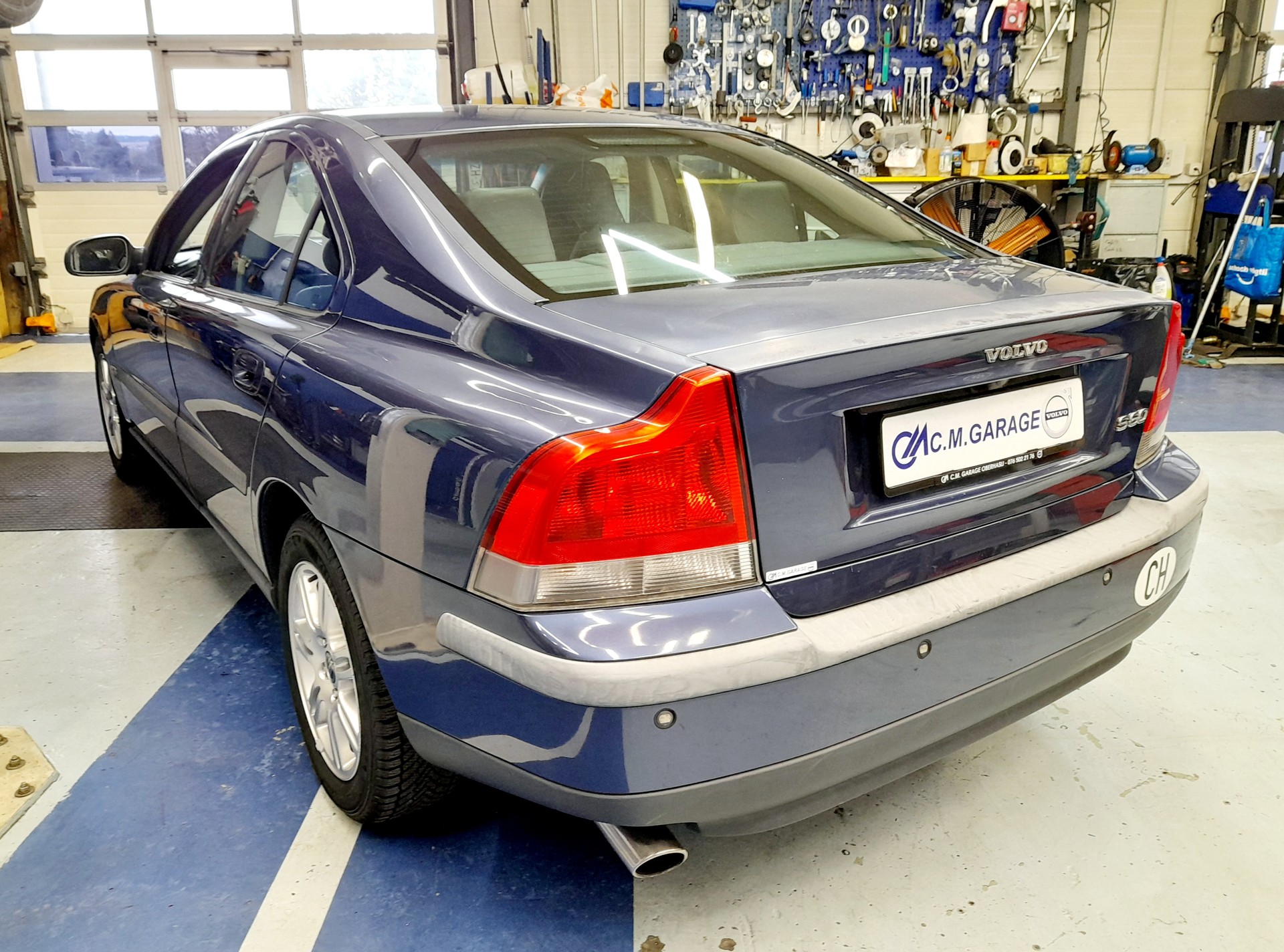 VOLVO S60 2.4T-image-3