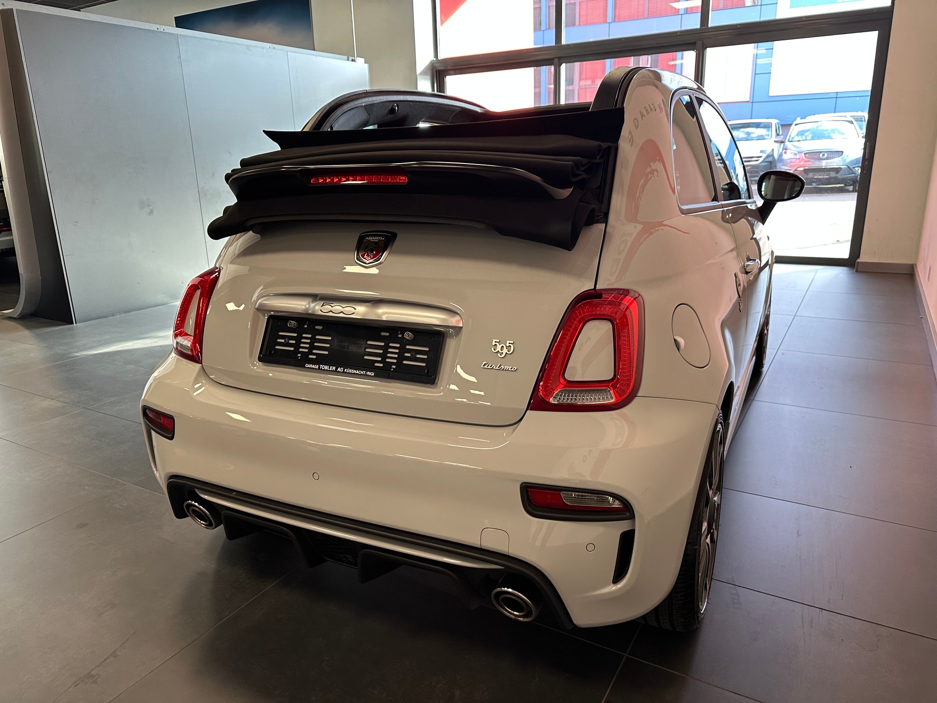 FIAT 595C 1.4 16V Turbo Abarth Turismo-image-8