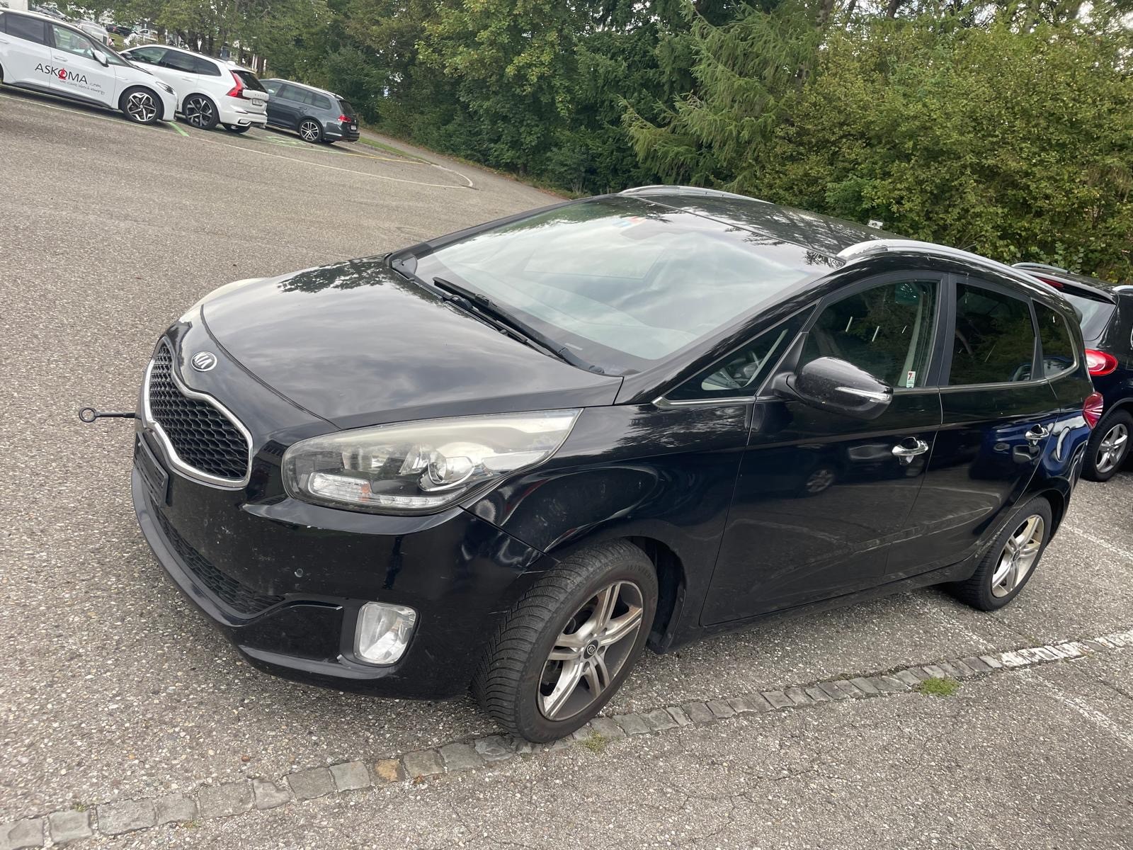 KIA Carens 1.7 CRDi Style-image-1