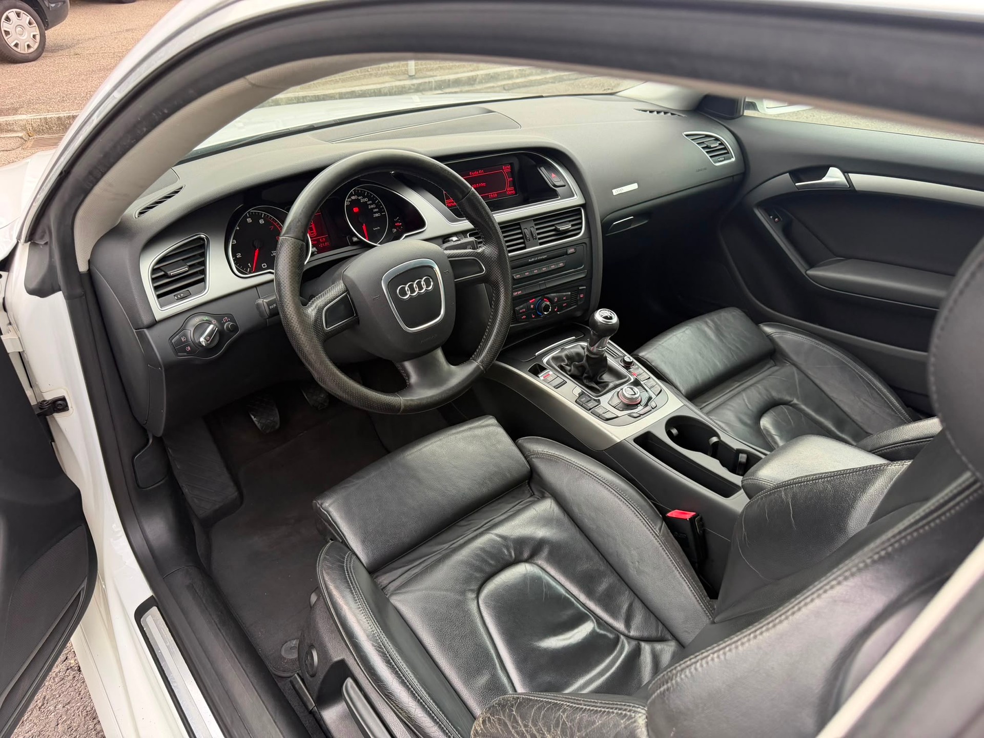 AUDI A5 Coupé 1.8 TFSI multitronic-image-6