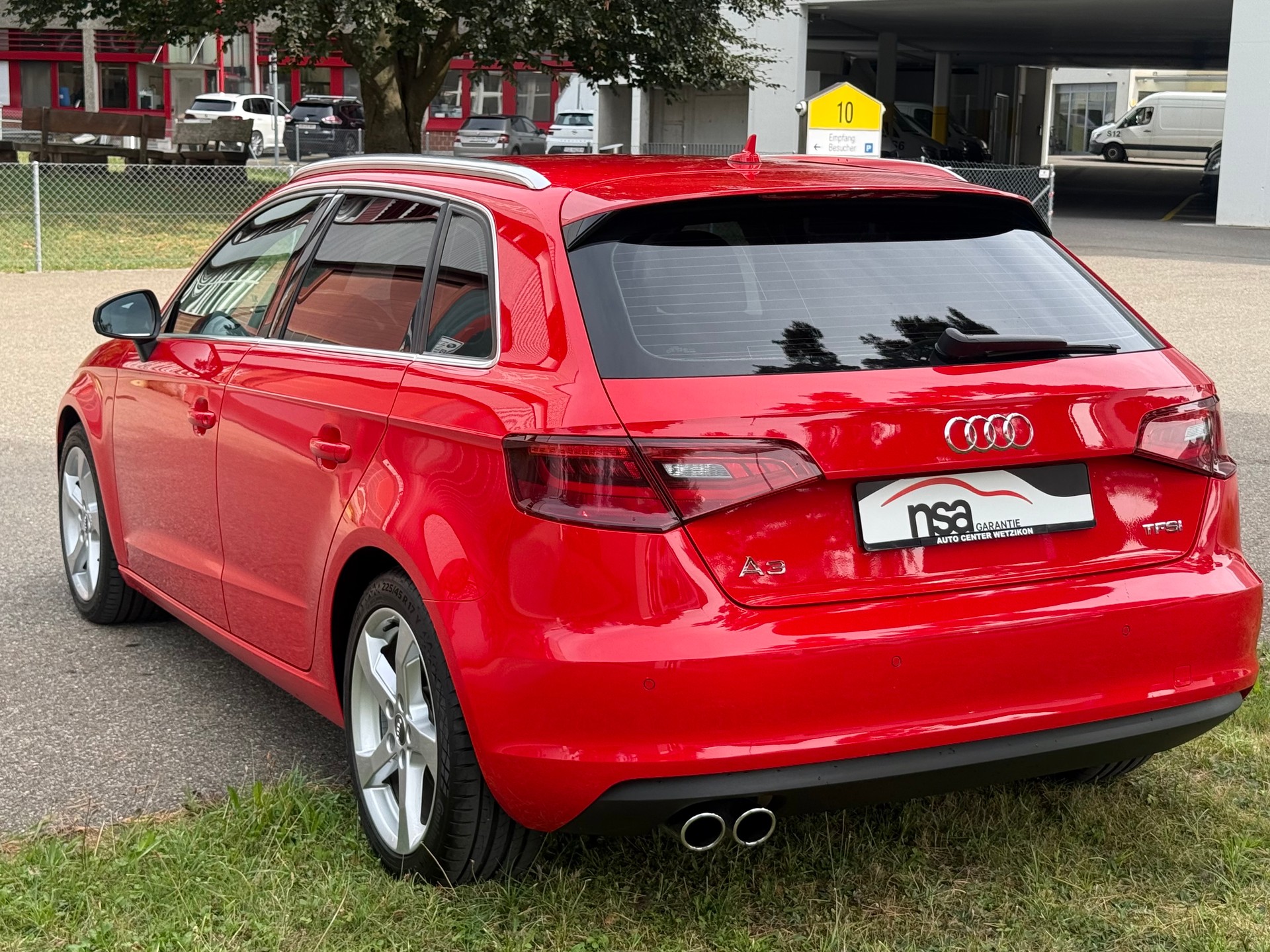 AUDI A3 Sportback 1.8 TFSI Attraction S-tronic-image-5
