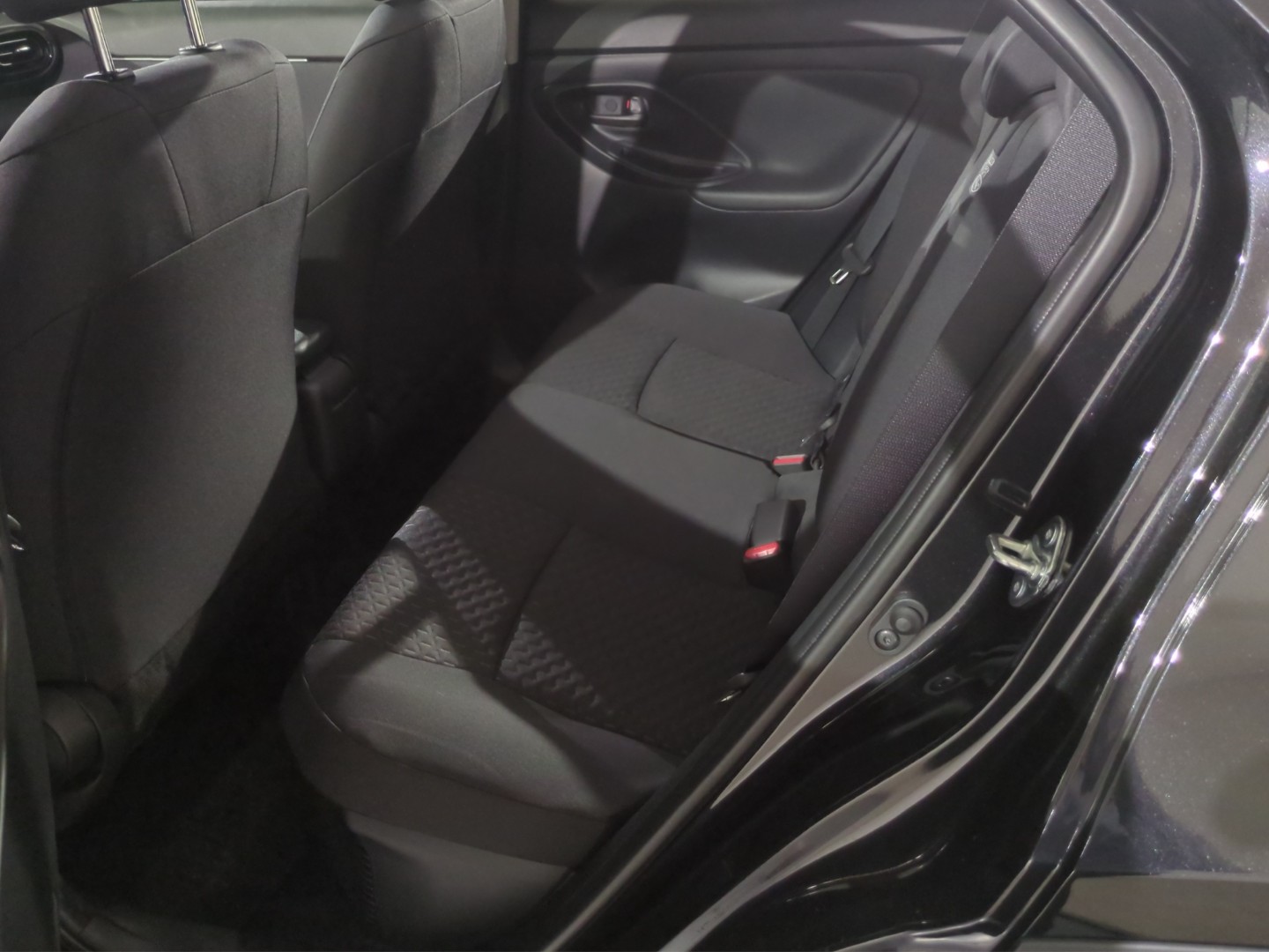 TOYOTA Yaris Cross 1.5 Comfort e-CVT-image-13