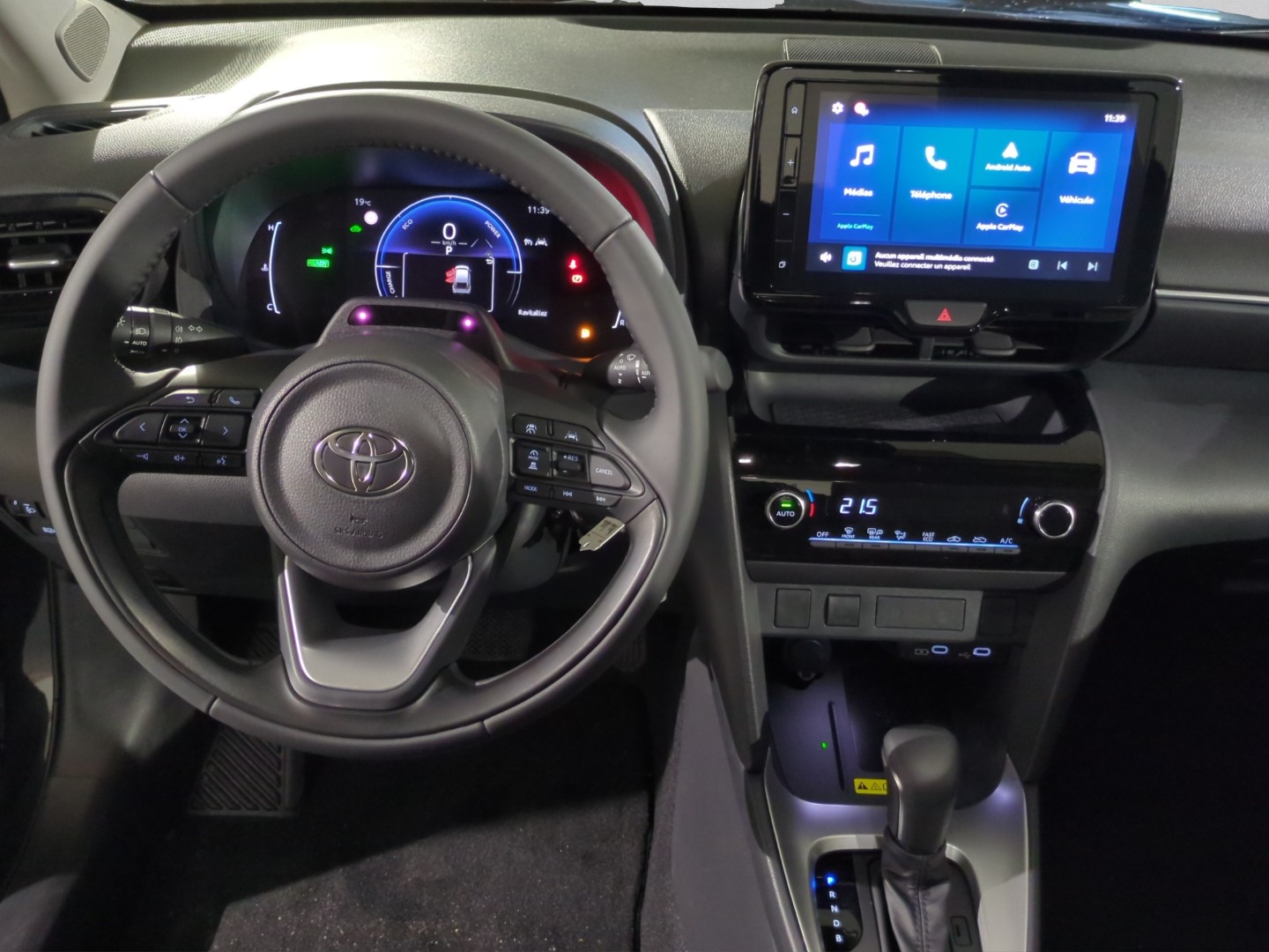 TOYOTA Yaris Cross 1.5 Comfort e-CVT-image-14
