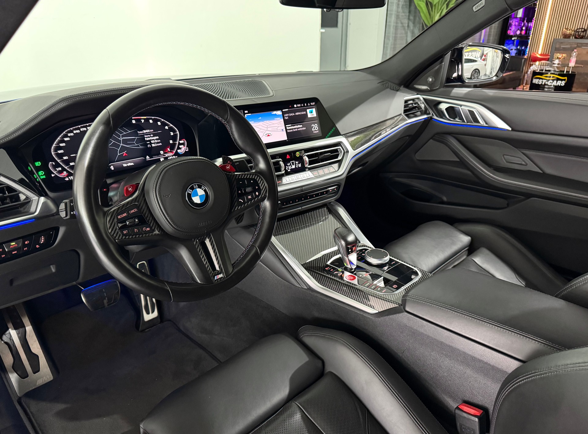 BMW M4 Coupé Competition M xDrive *Frozen Portimao Blue*Keramik*Carbon*-image-9
