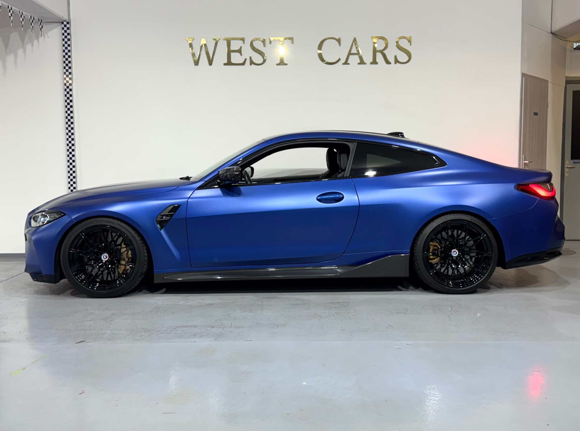 BMW M4 Coupé Competition M xDrive *Frozen Portimao Blue*Keramik*Carbon*-image-1