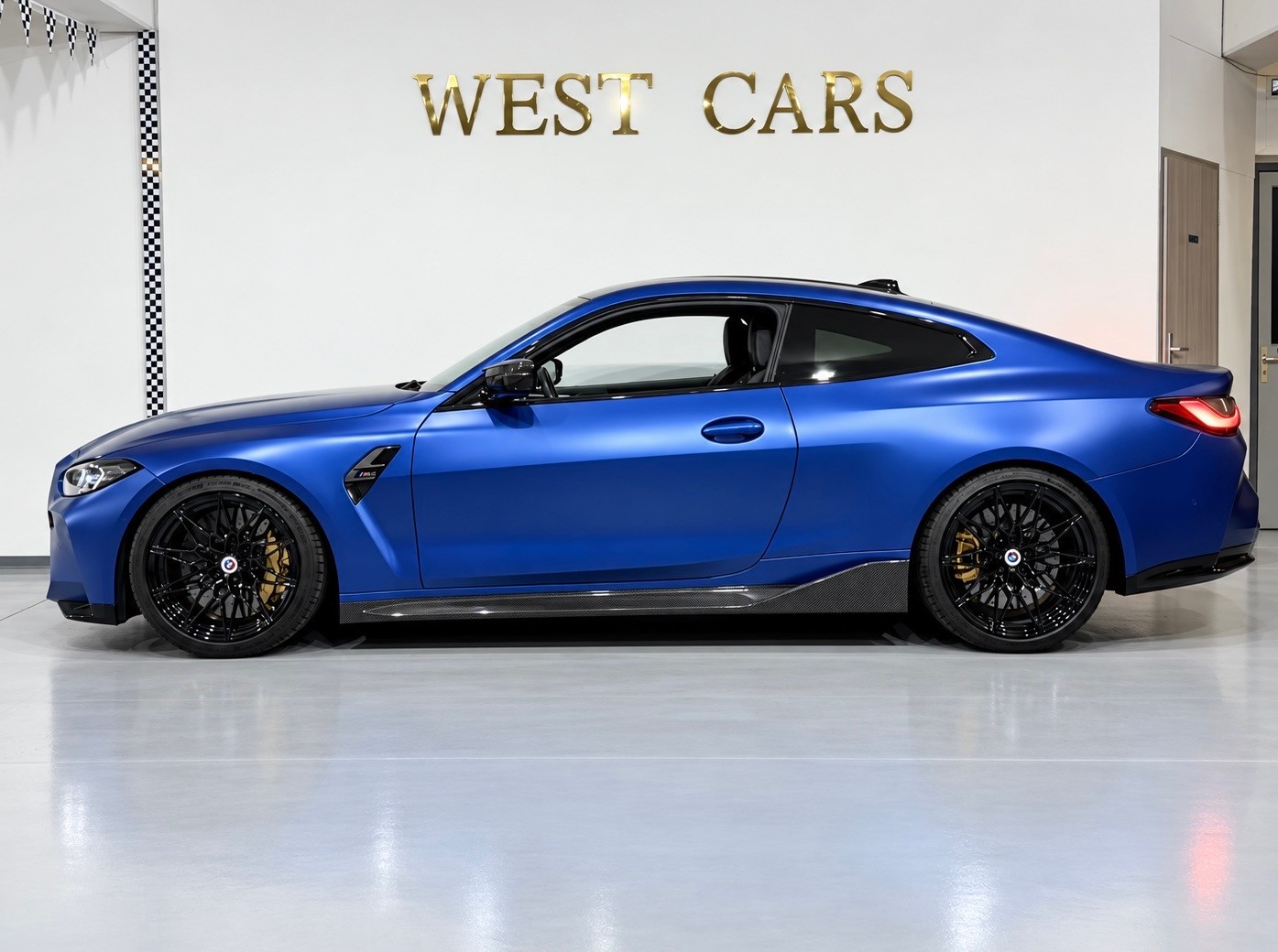 BMW M4 Coupé Competition M xDrive *Frozen Portimao Blue*Keramik*Carbon*-image-1