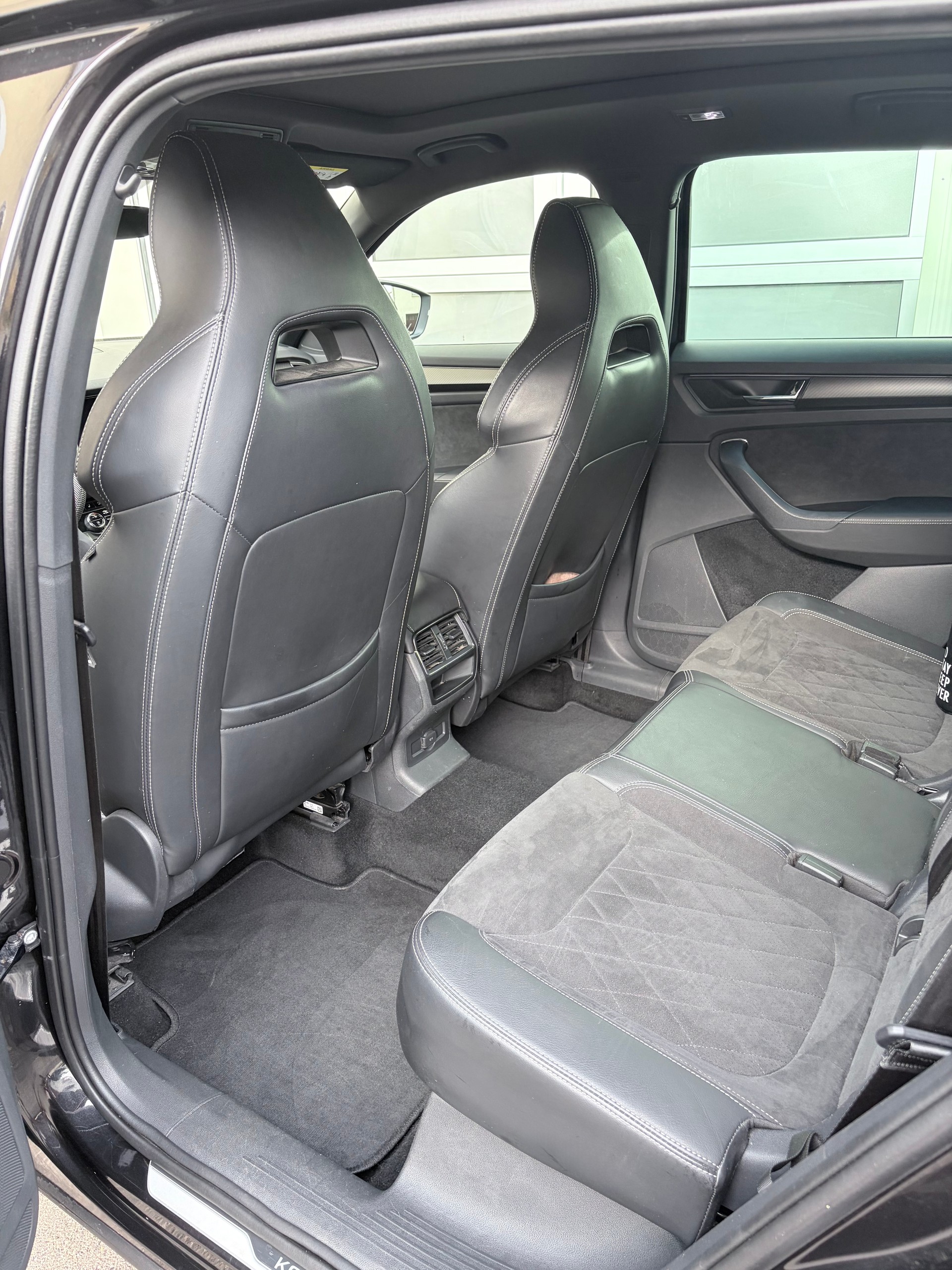 SKODA 2.0 TDI 190 Sportline DSG-image-4