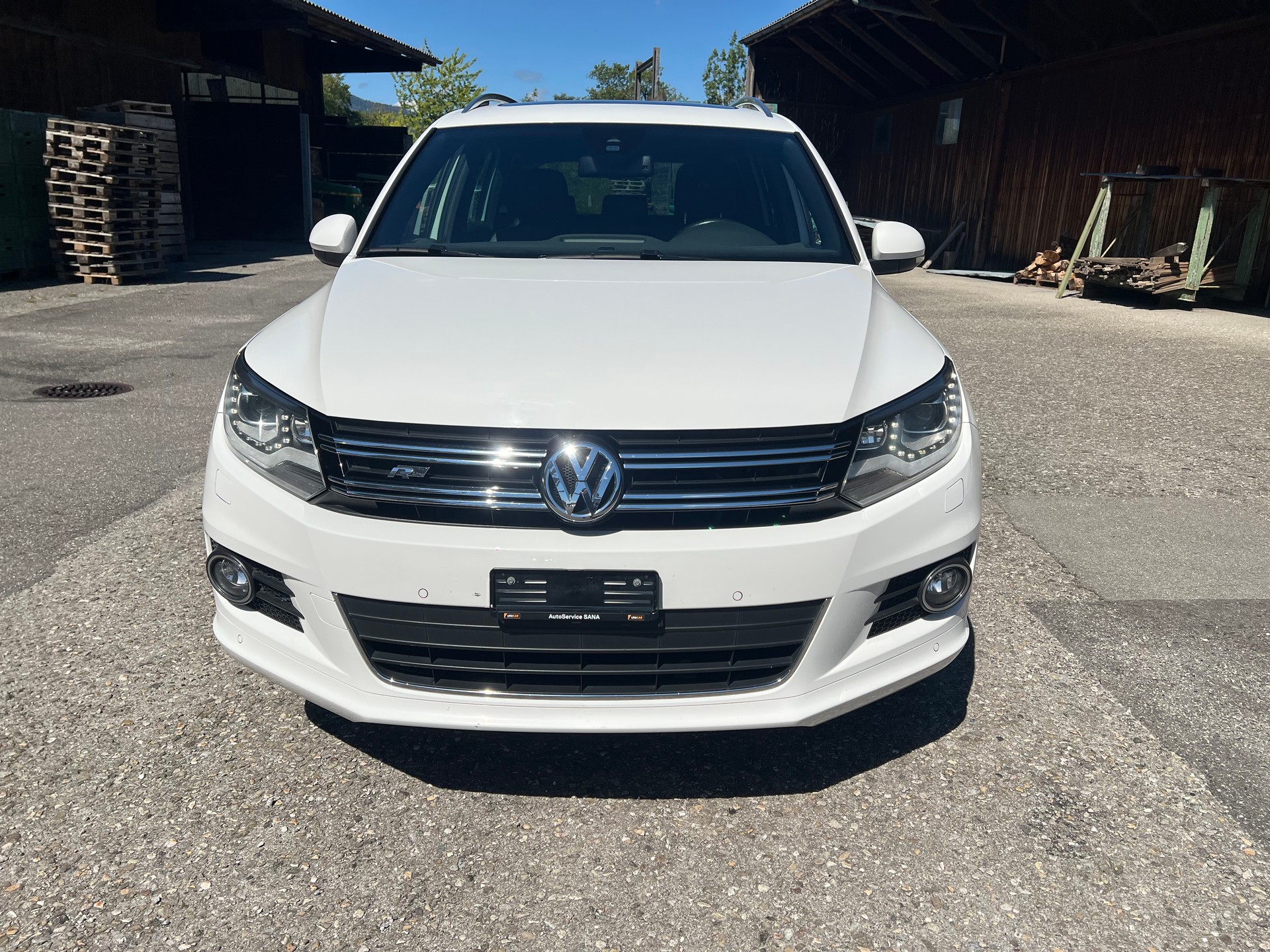 VW Tiguan 2.0 TDI BlueMotion Sport&Style 4Motion DSG-image-6