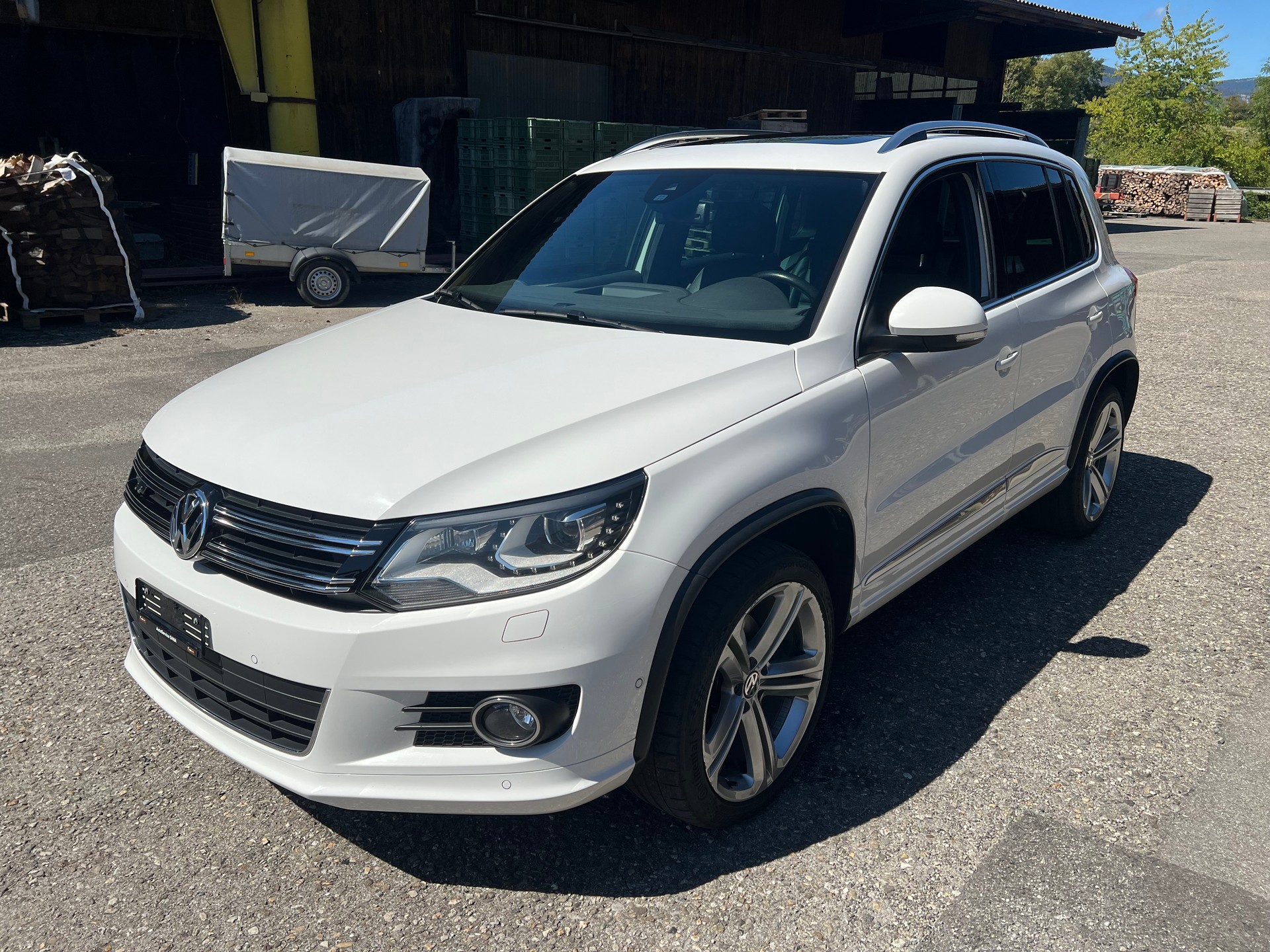 VW Tiguan 2.0 TDI BlueMotion Sport&Style 4Motion DSG-image-0