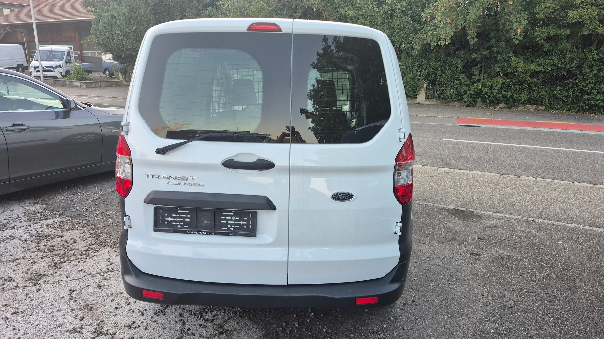 FORD Transit Courier Van 1.0 EcoBoost Sport-image-5